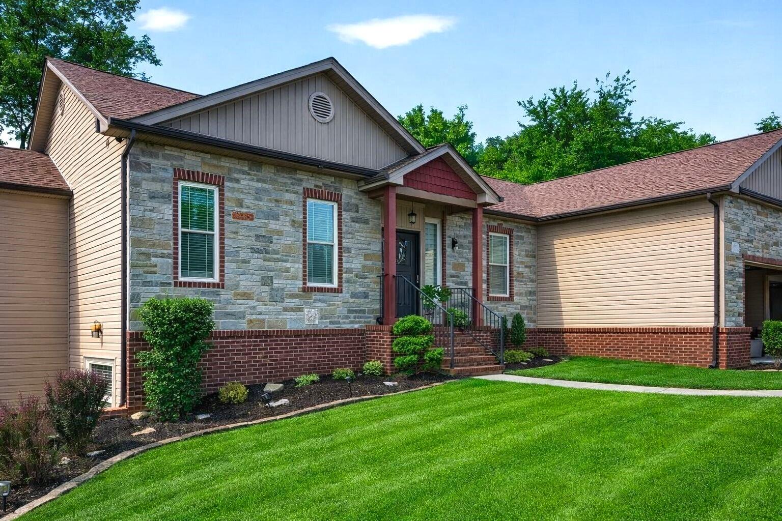 2356 Gale Lane