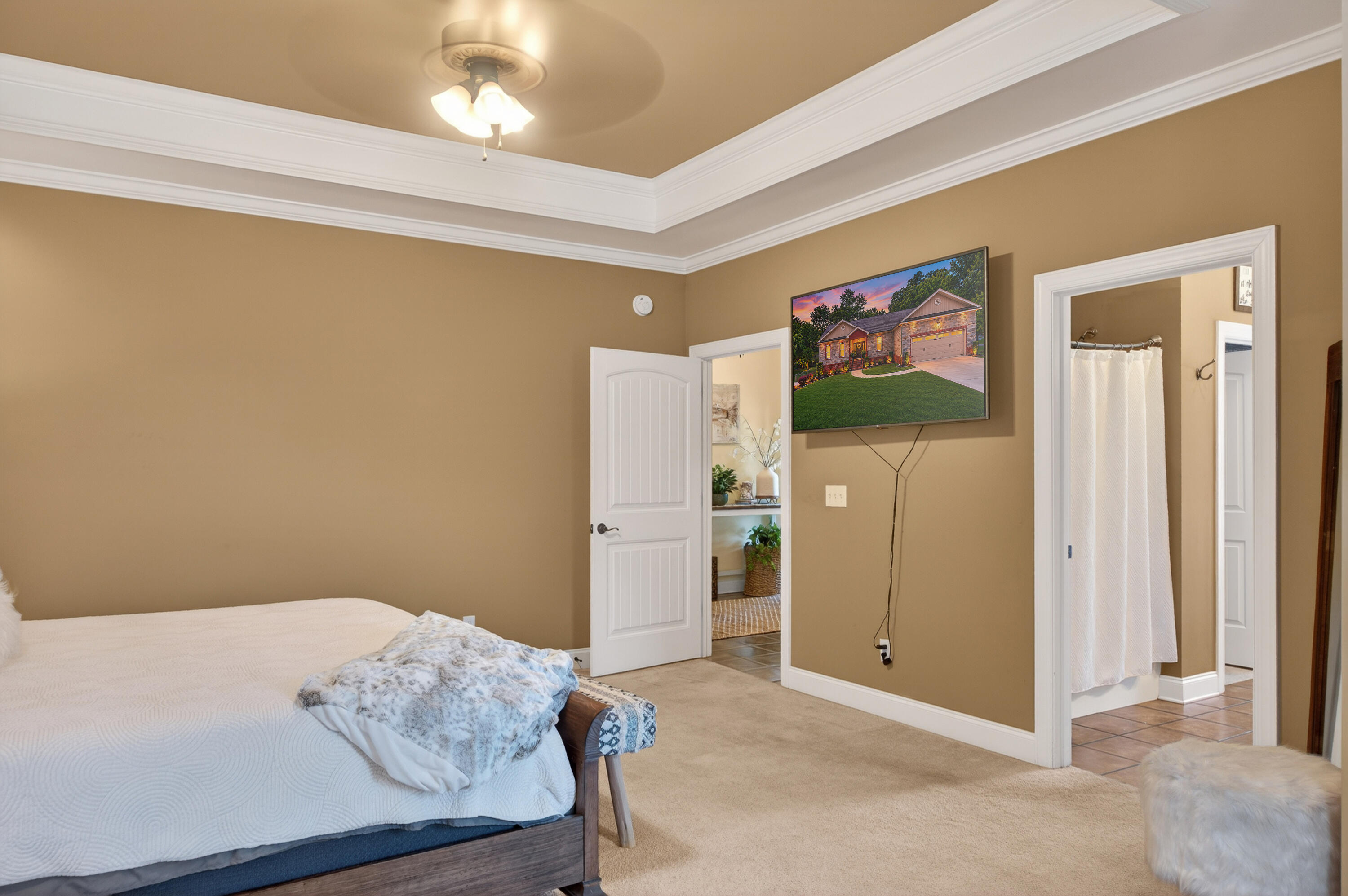 2356 Gale Lane