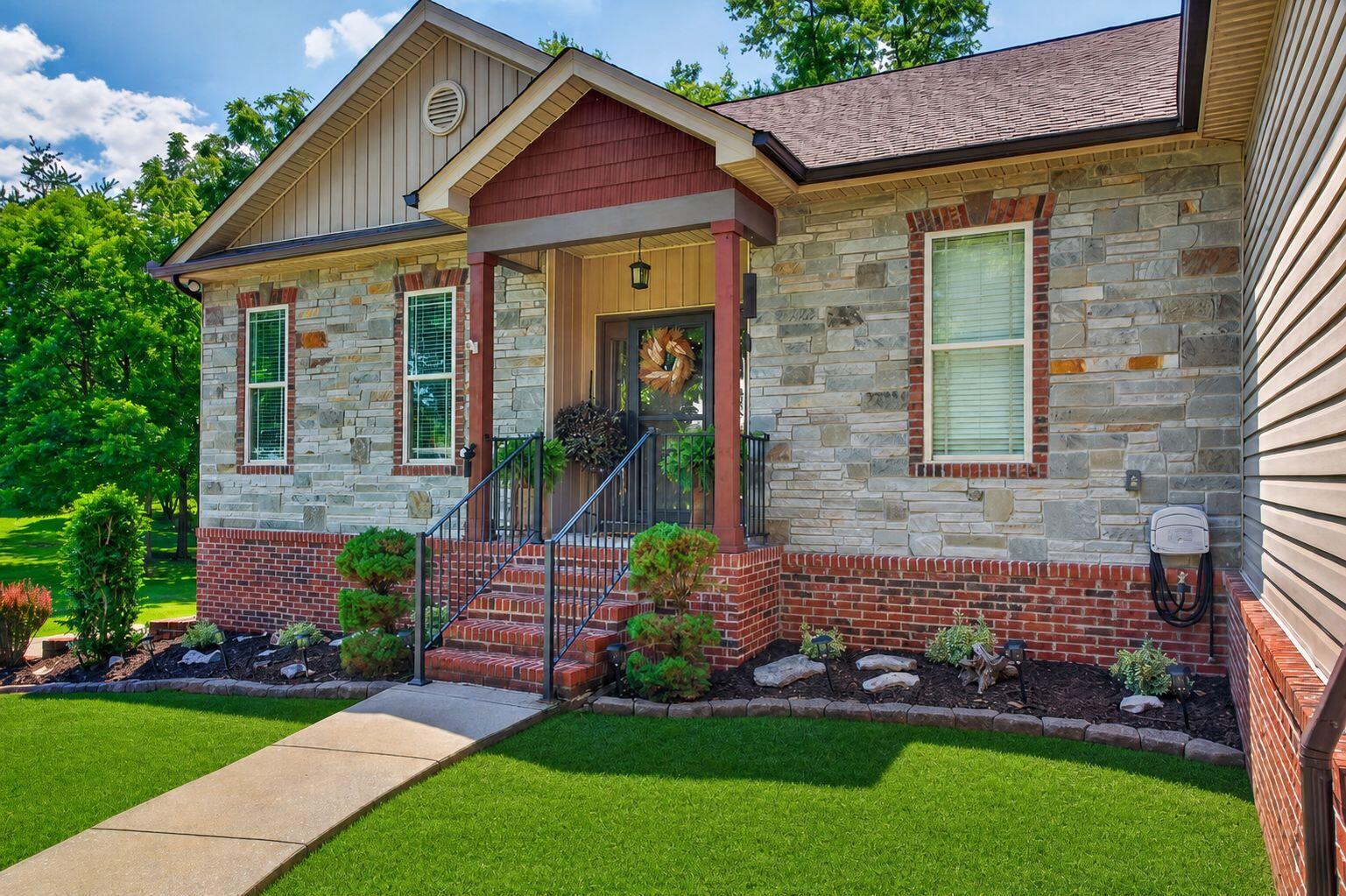 2356 Gale Lane