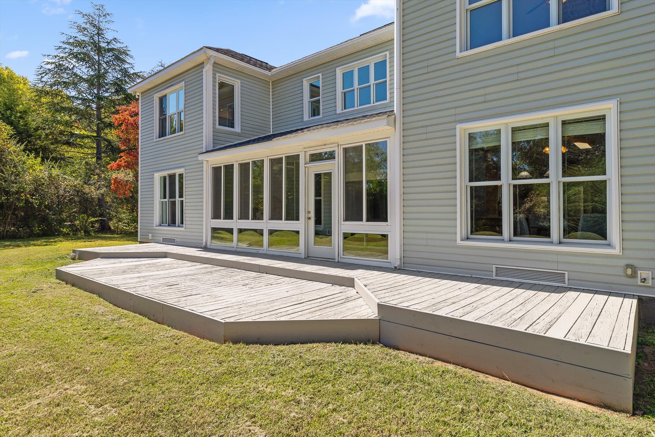 453 Harvest Lane