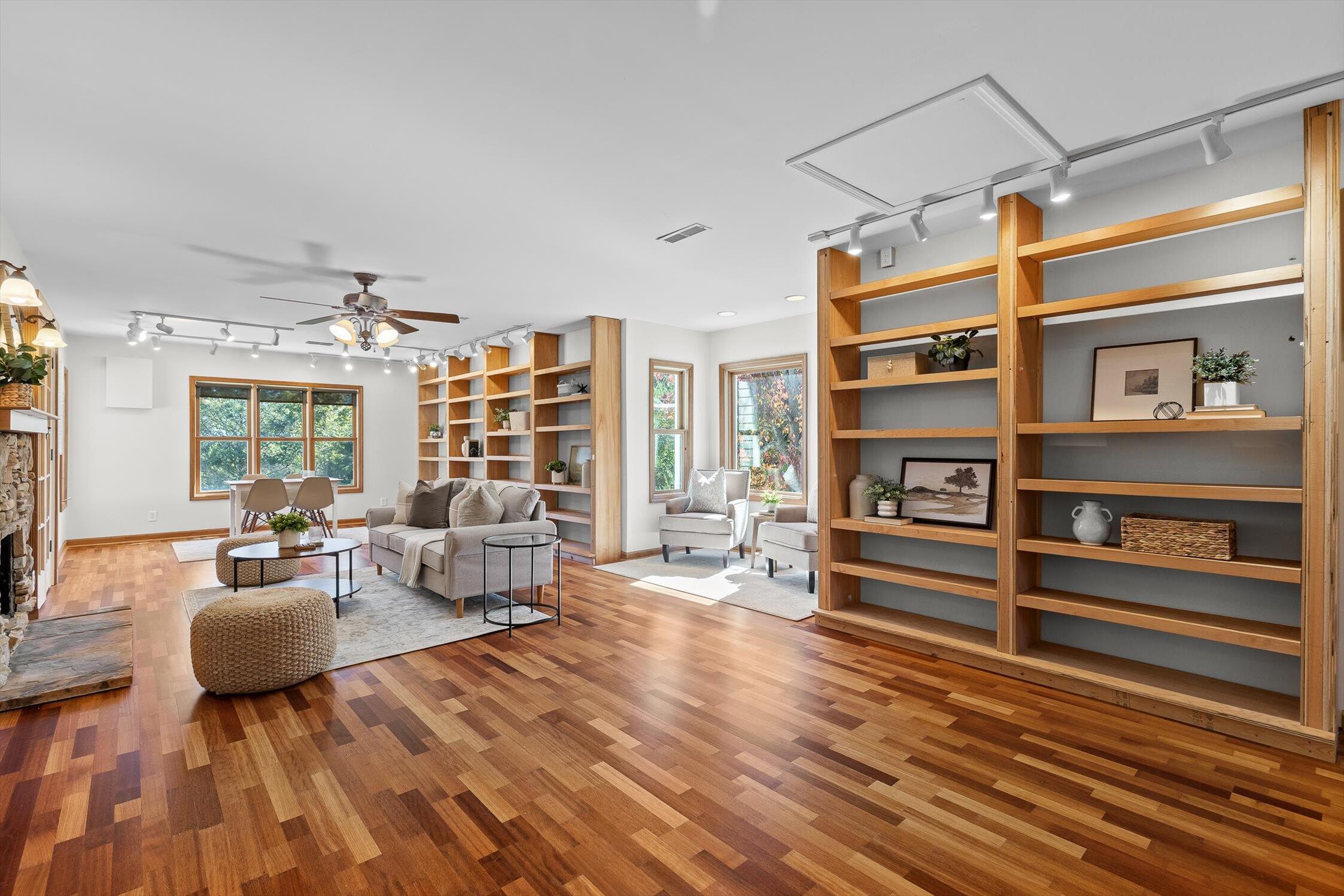 453 Harvest Lane