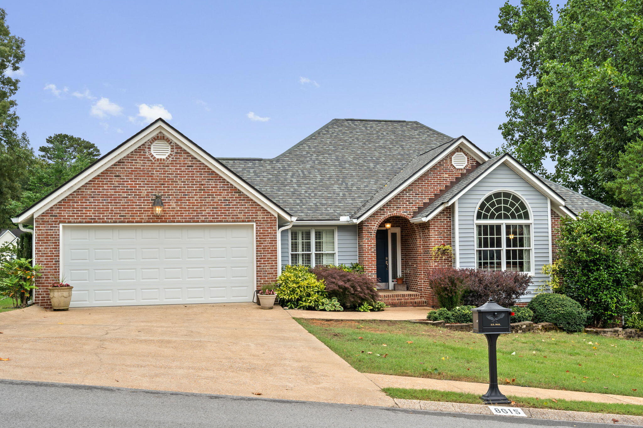 8615 Georgetown Trace Lane