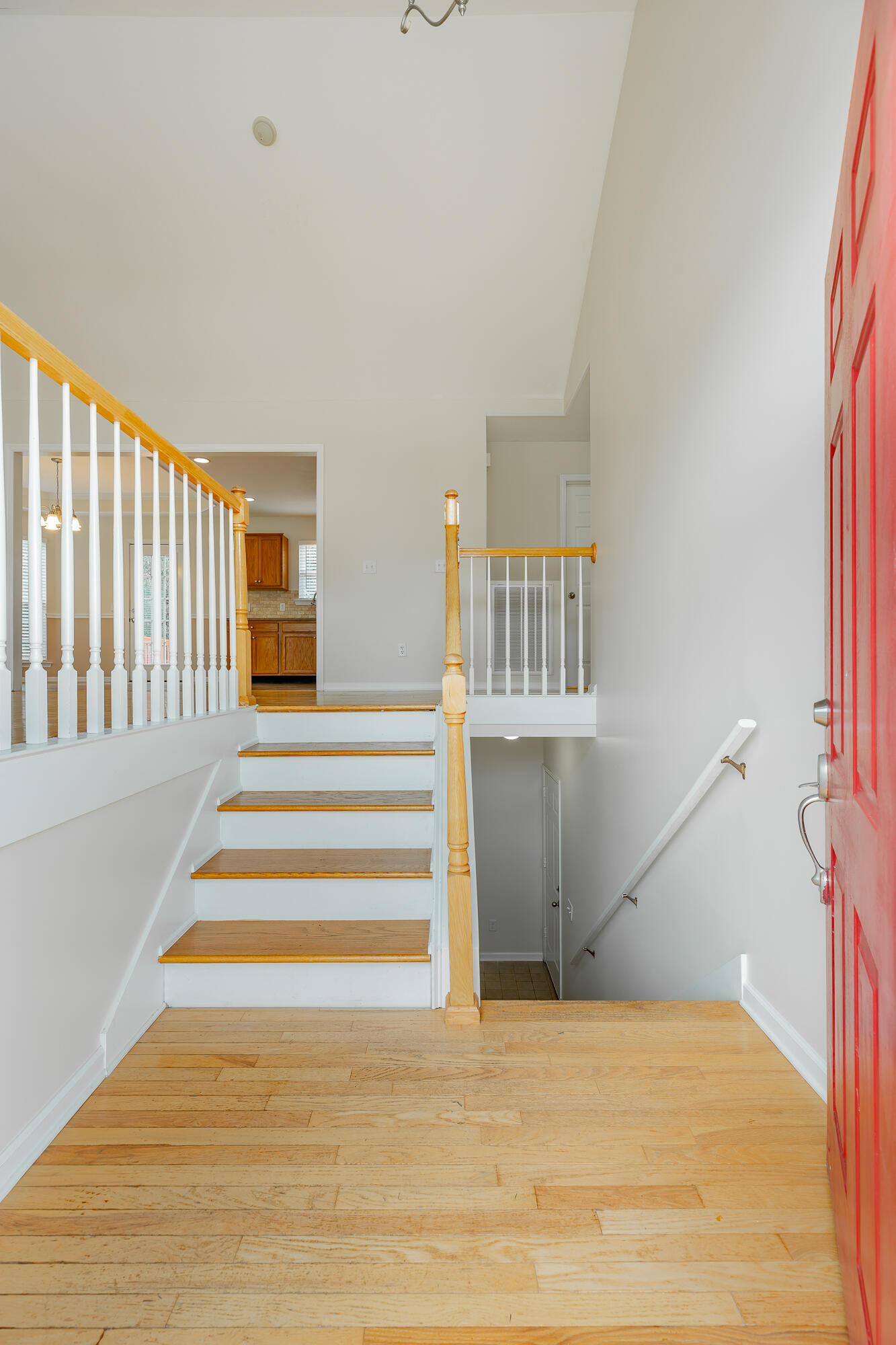 7194 British Road