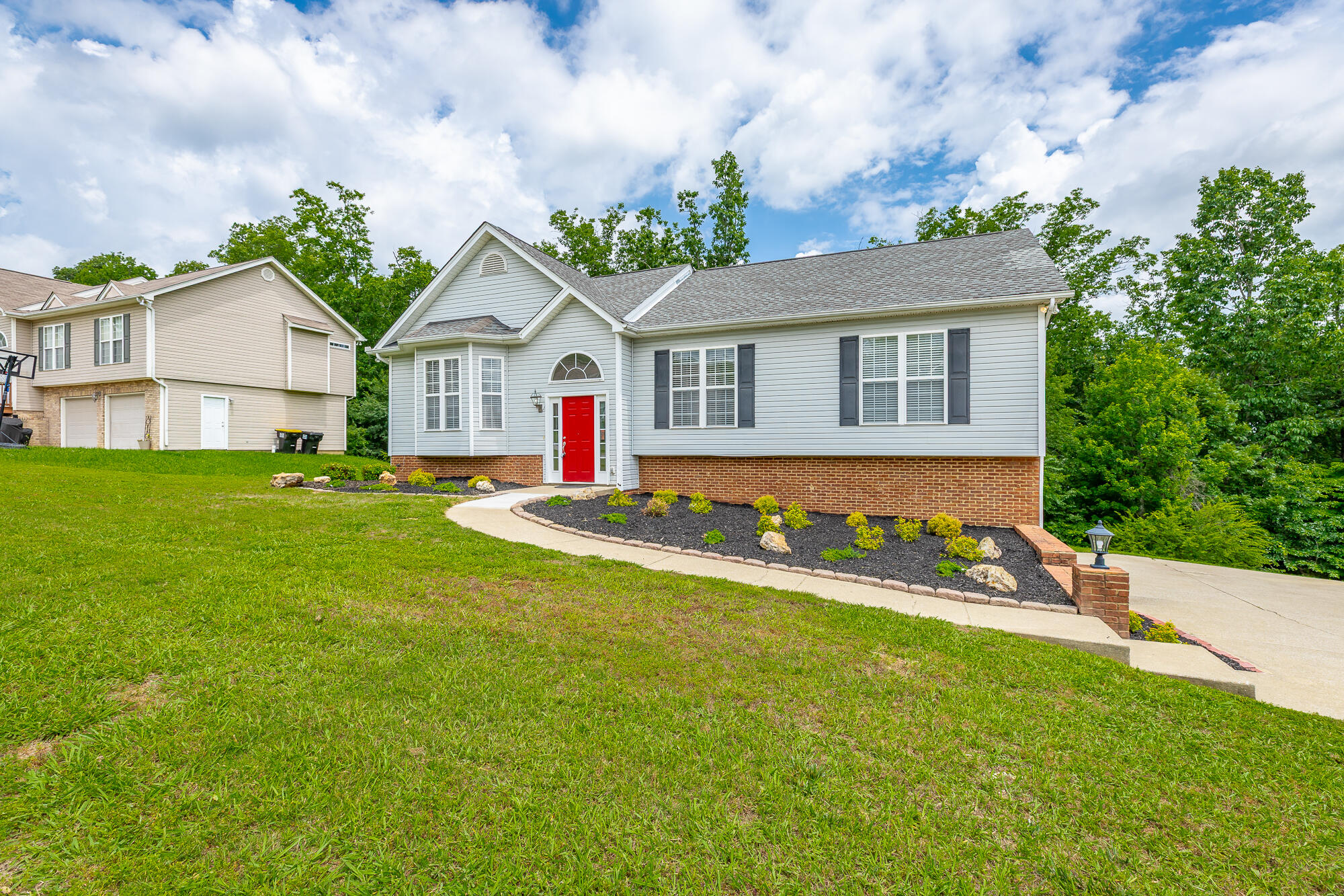 7194 British Road