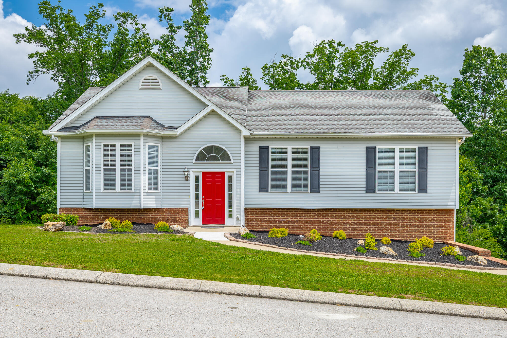 7194 British Road