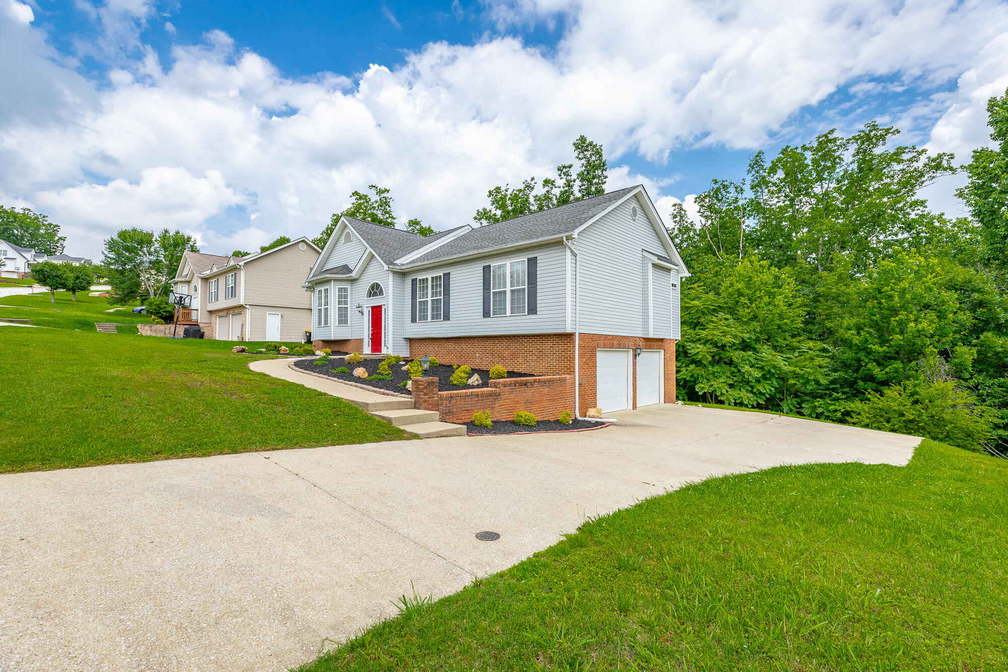 7194 British Road