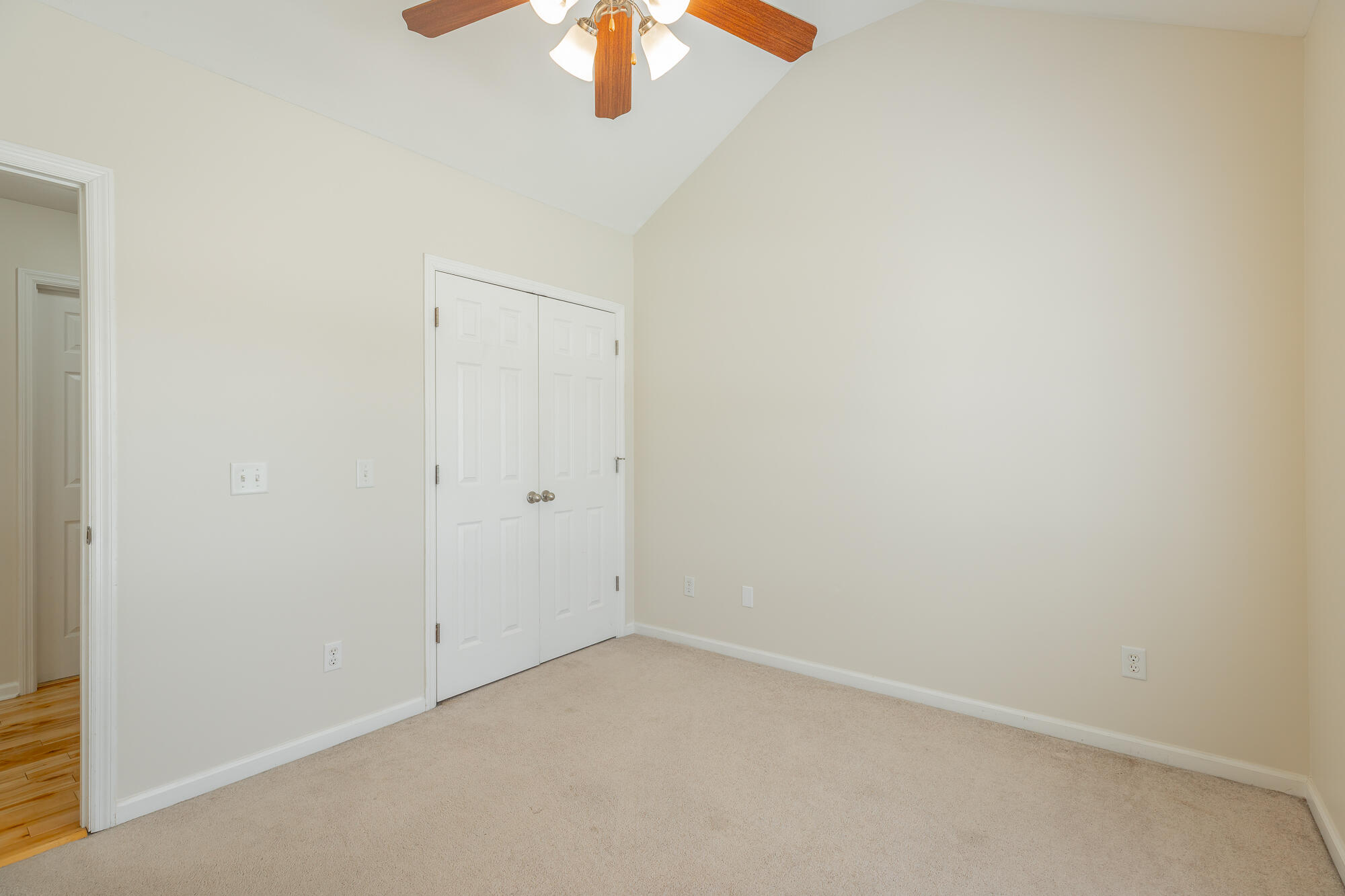7194 British Road