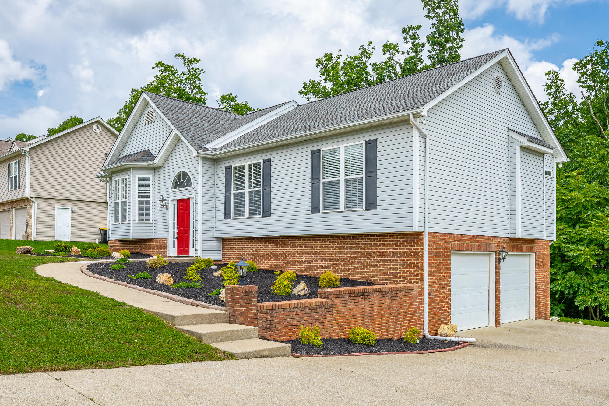 7194 British Road