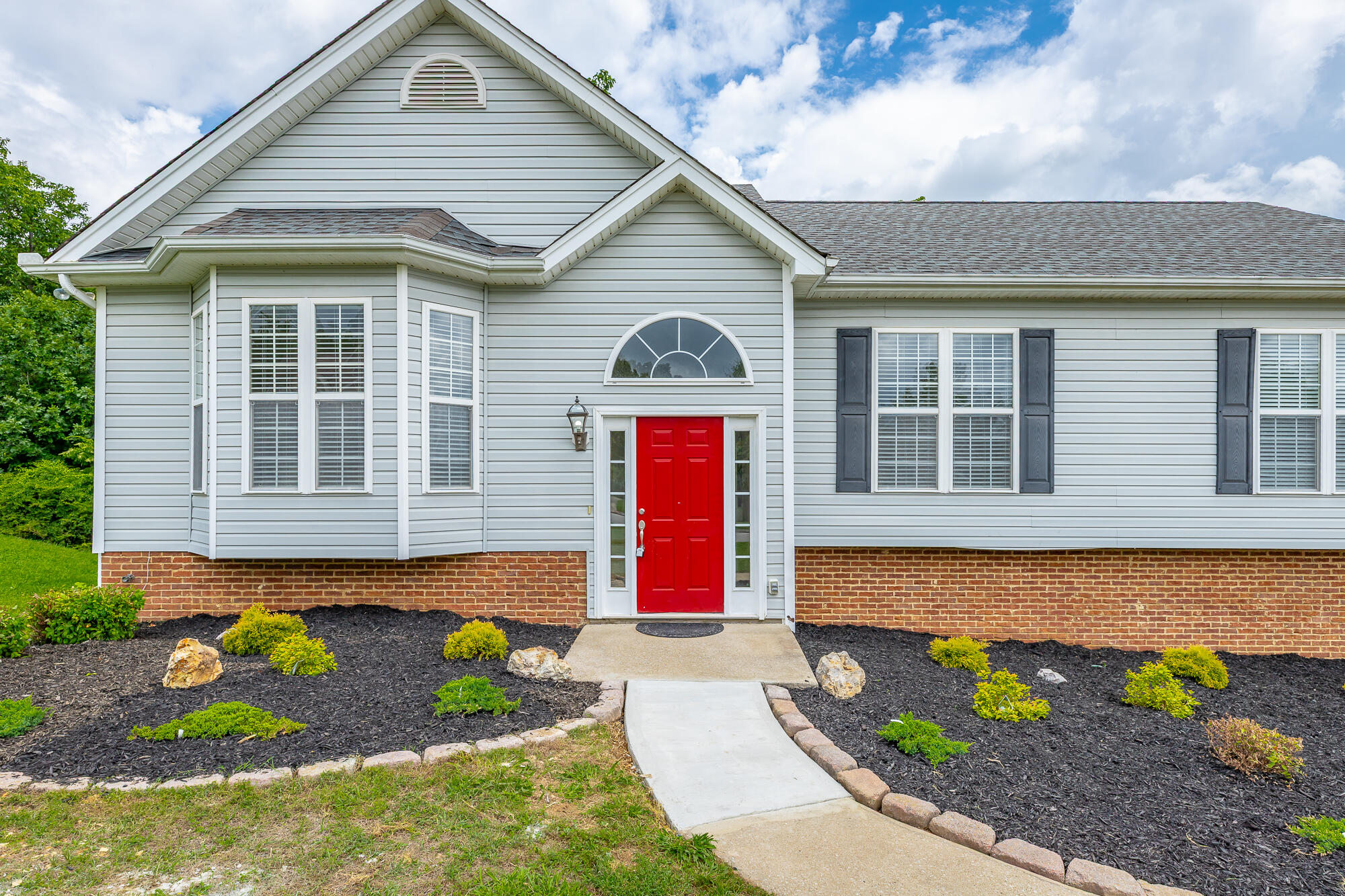 7194 British Road