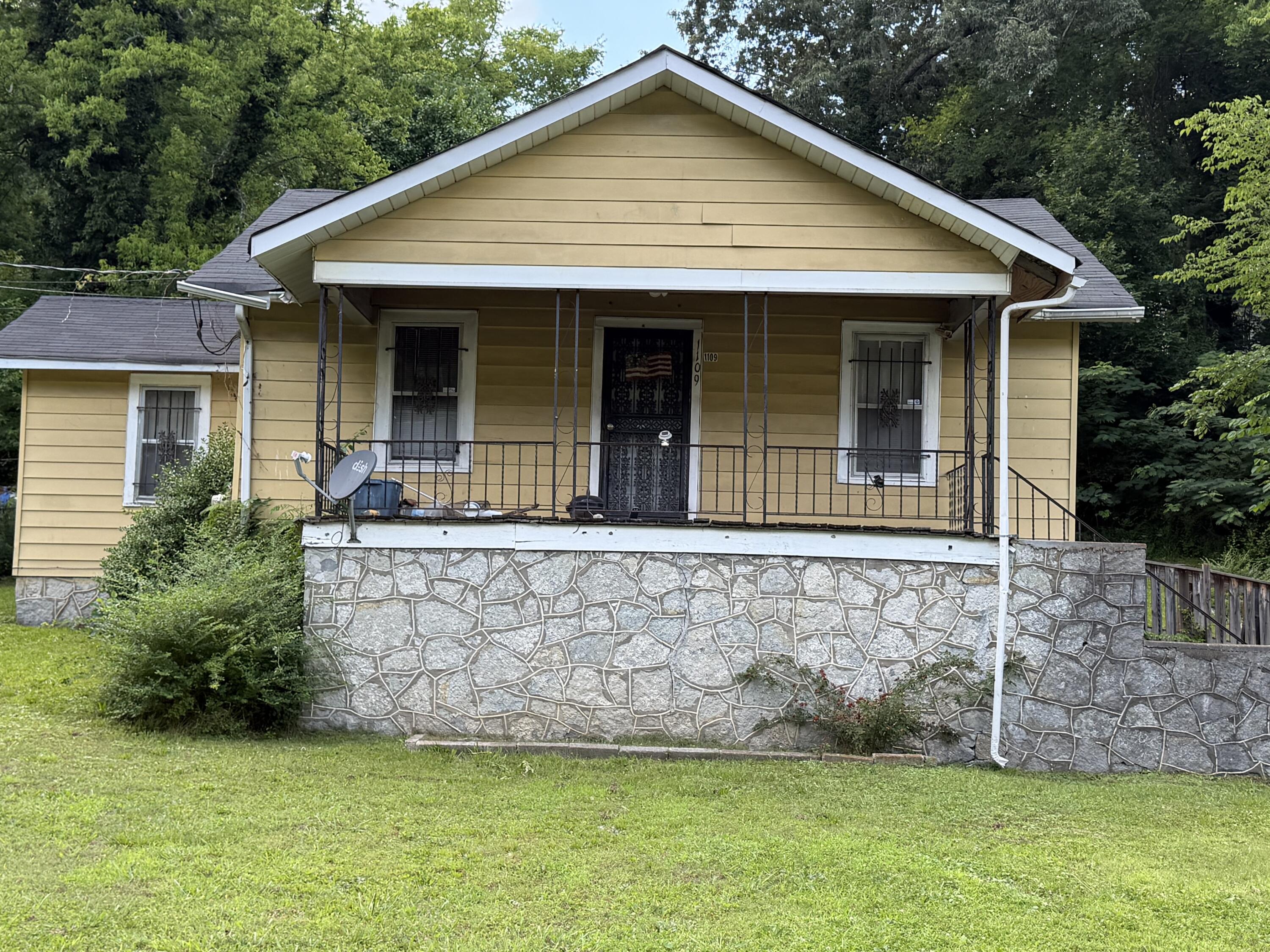 1109 Greenwood Road