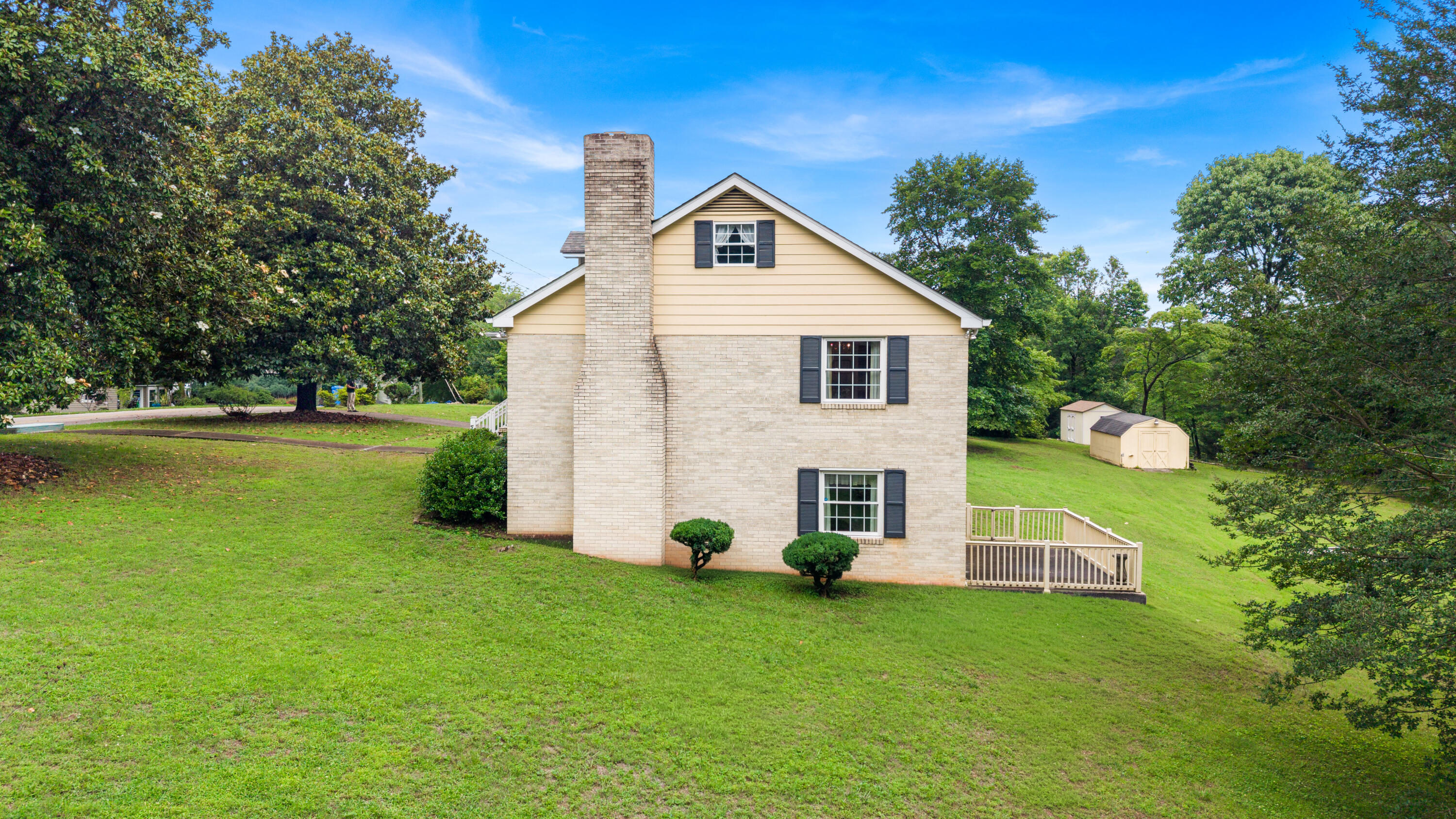 5956 Crestview Drive