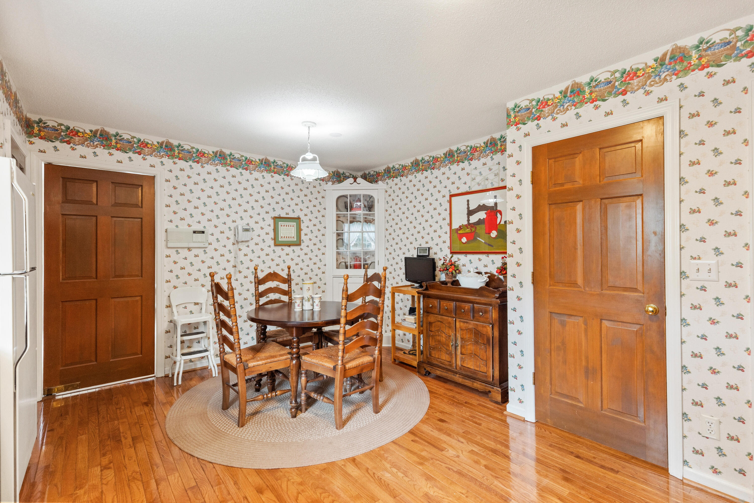 5956 Crestview Drive