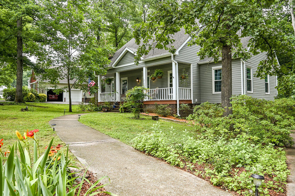3102 Parkwood Trail NW