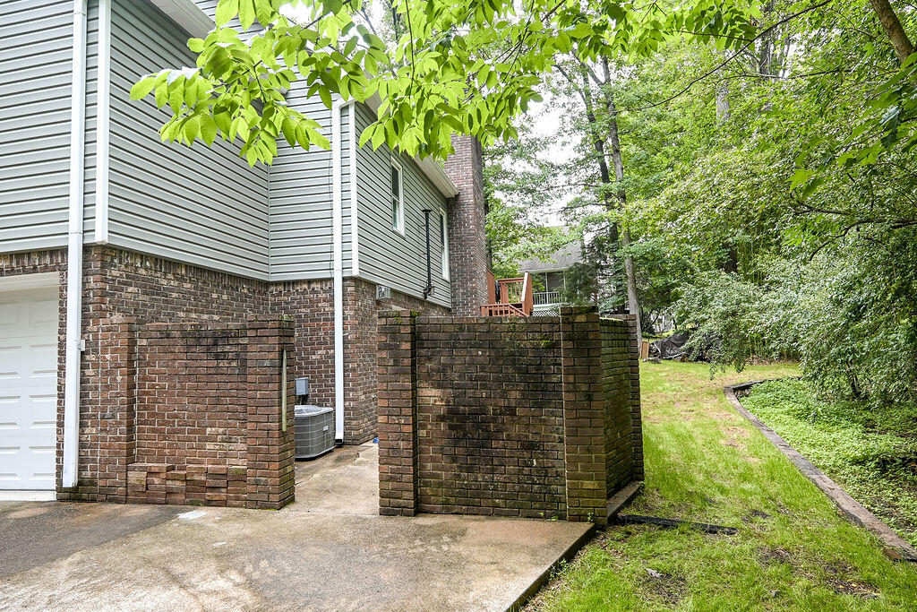3102 Parkwood Trail NW