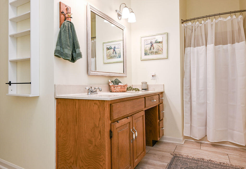 3102 Parkwood Trail NW