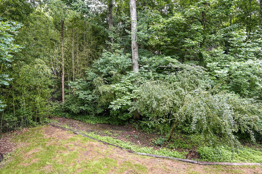 3102 Parkwood Trail NW