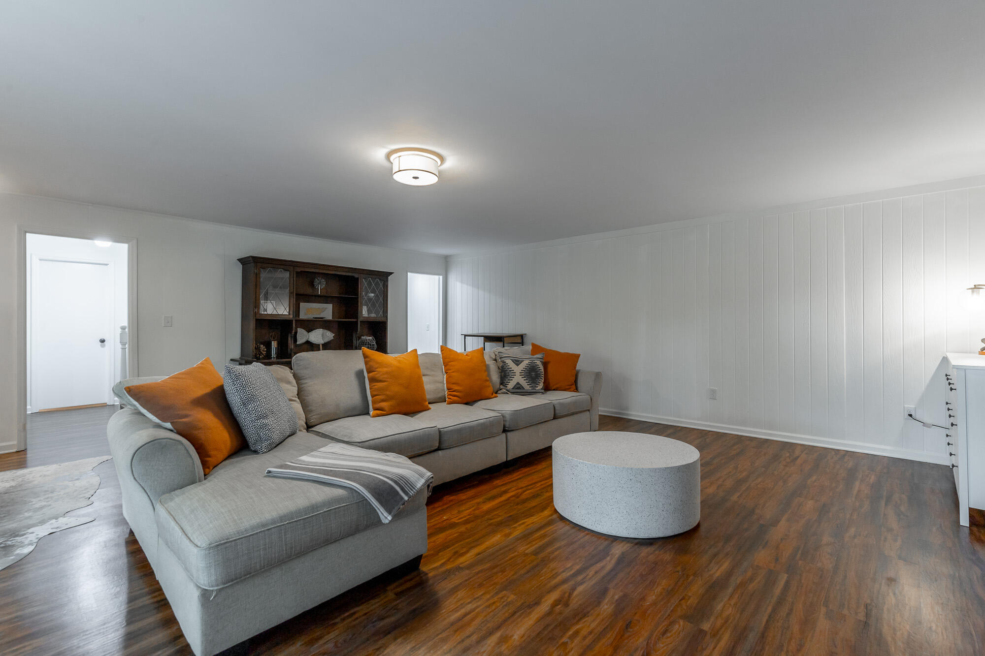 1043 Clift Cave Drive
