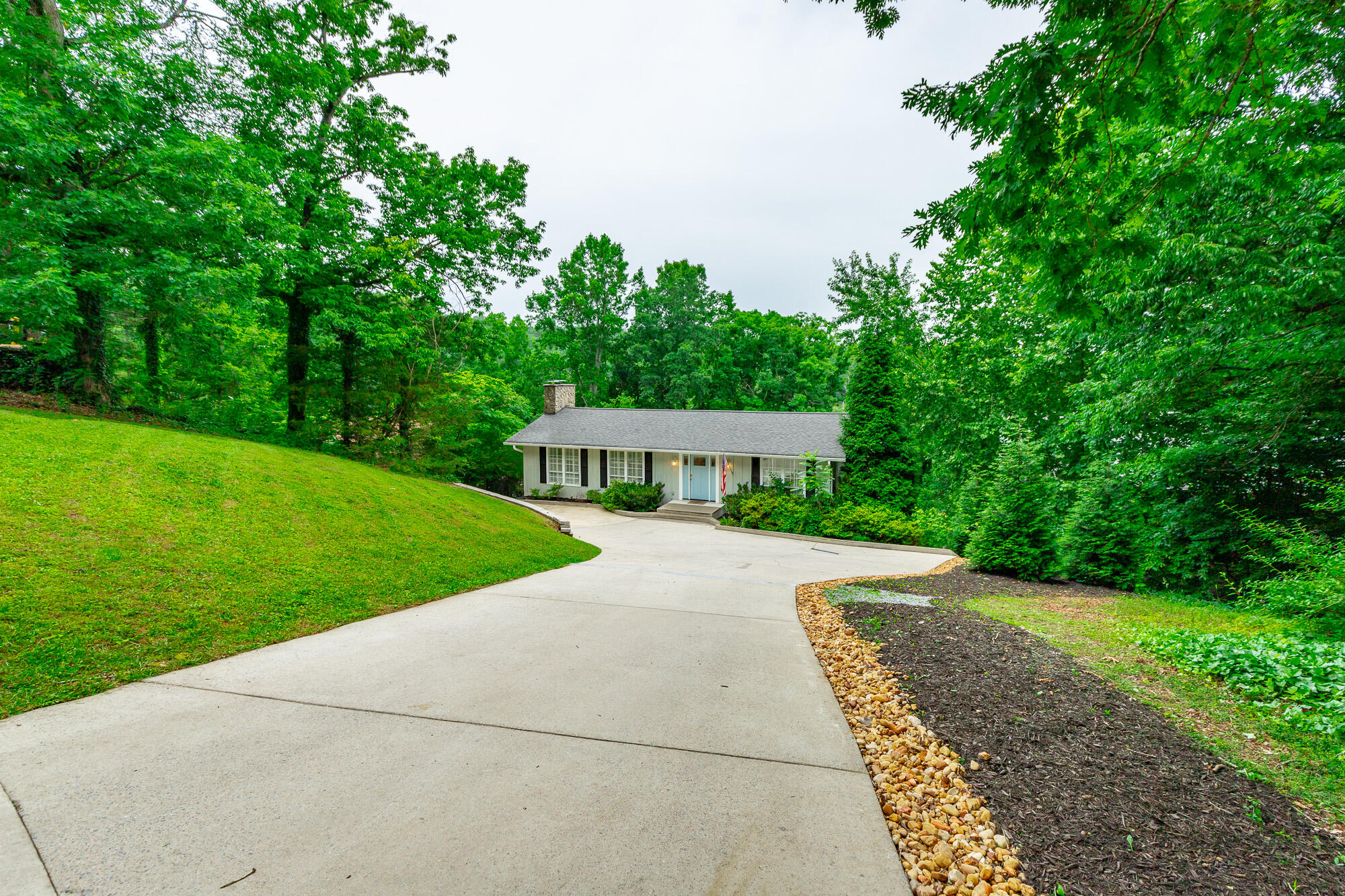 1043 Clift Cave Drive