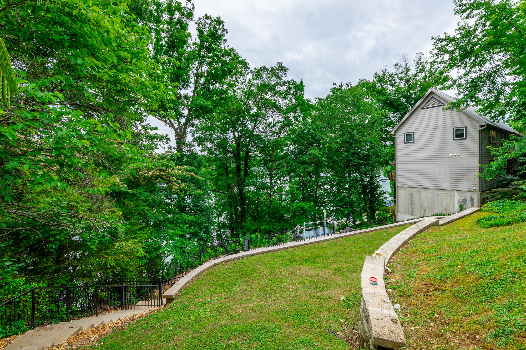 1043 Clift Cave Drive