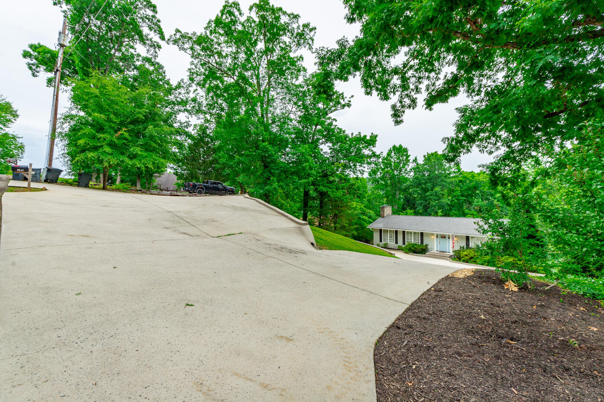 1043 Clift Cave Drive