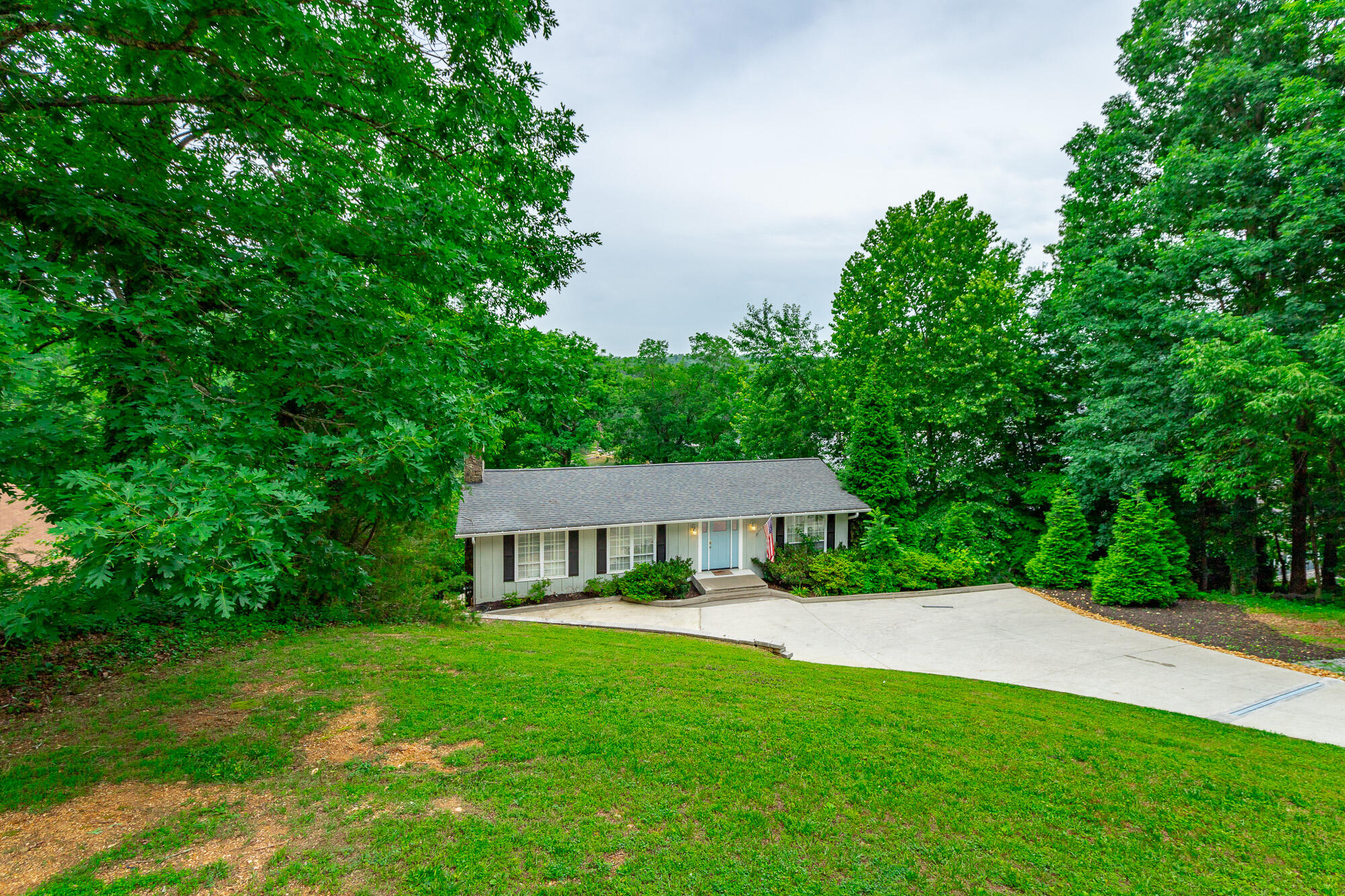 1043 Clift Cave Drive