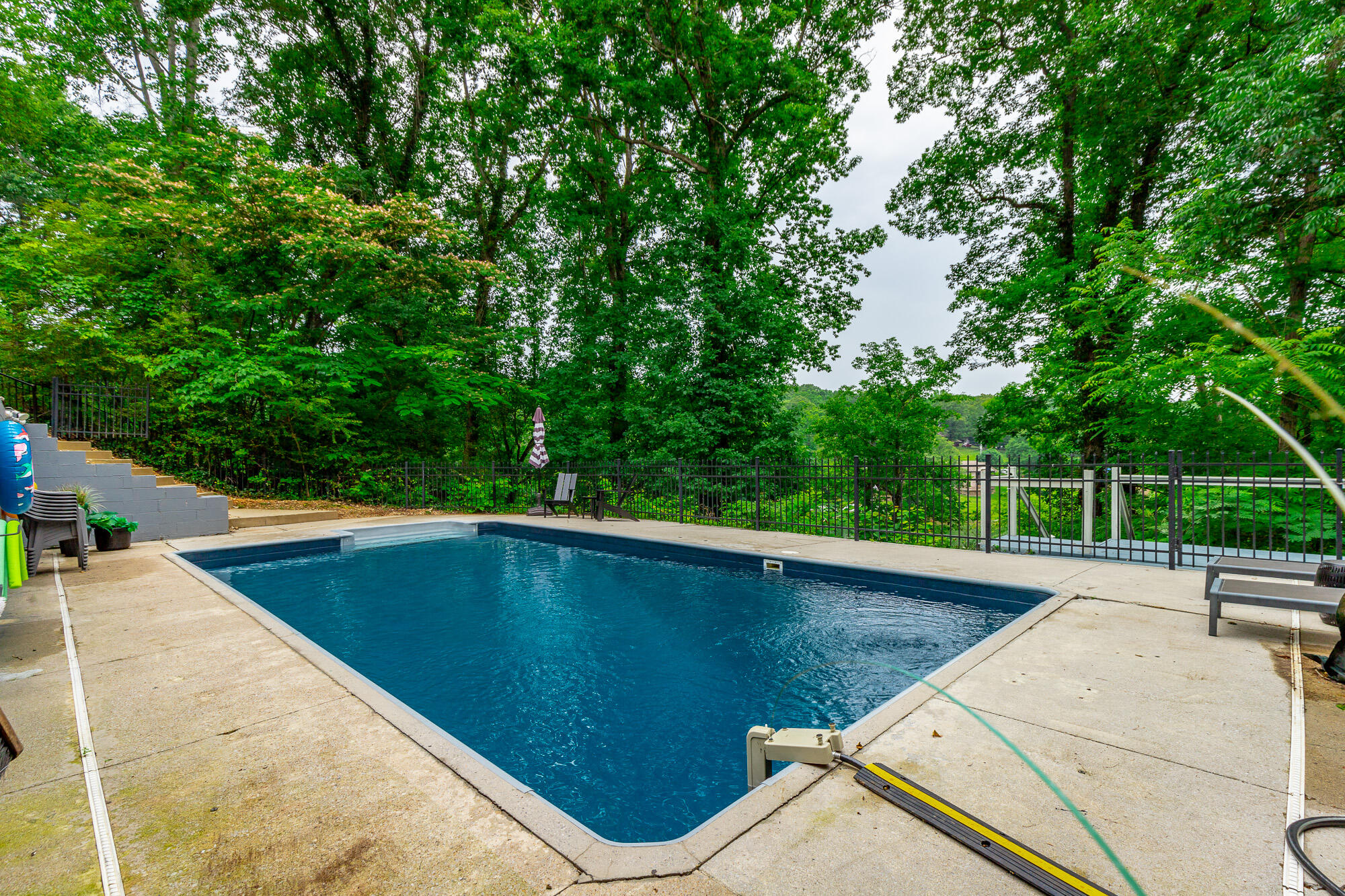 1043 Clift Cave Drive