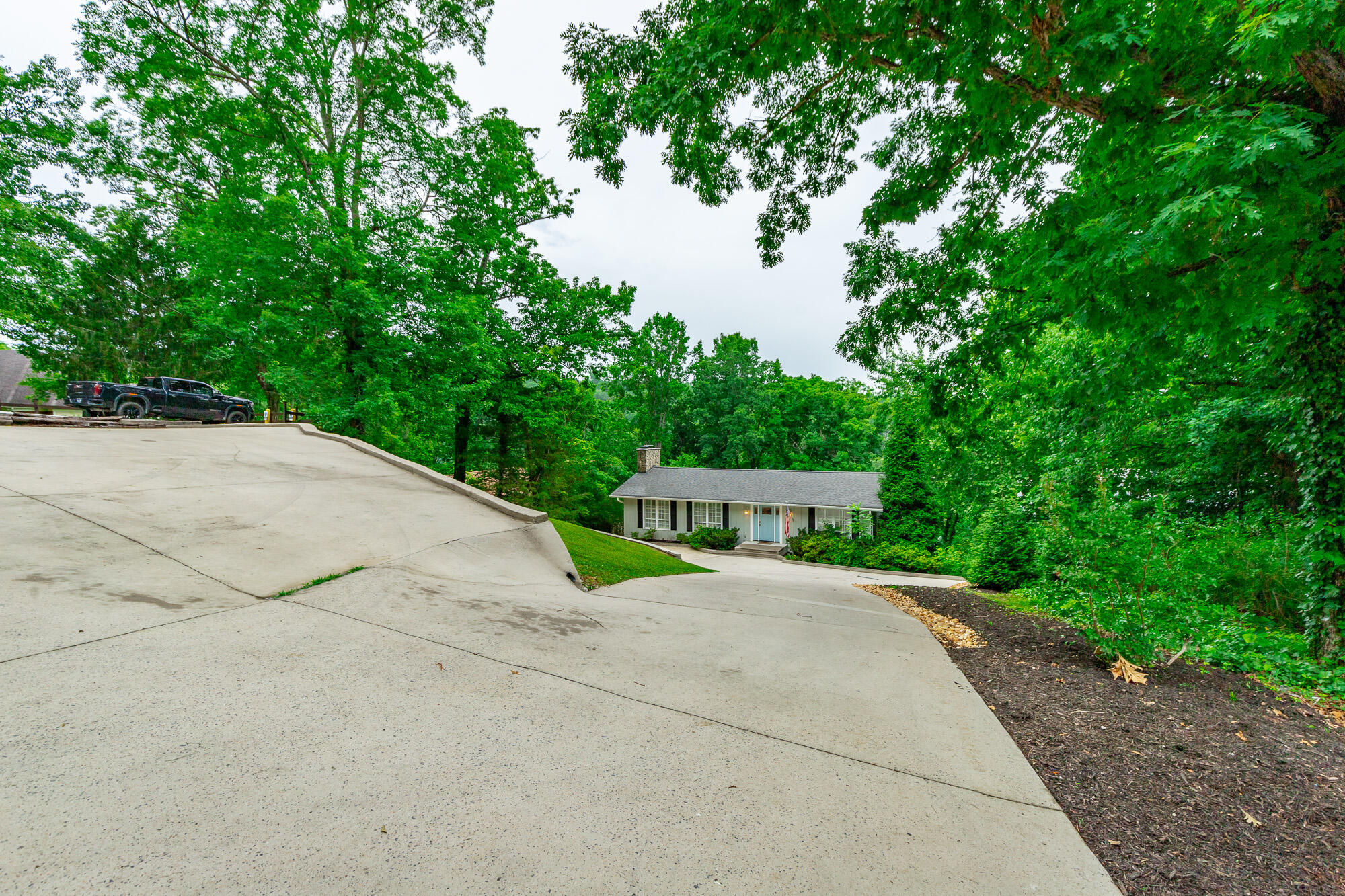 1043 Clift Cave Drive