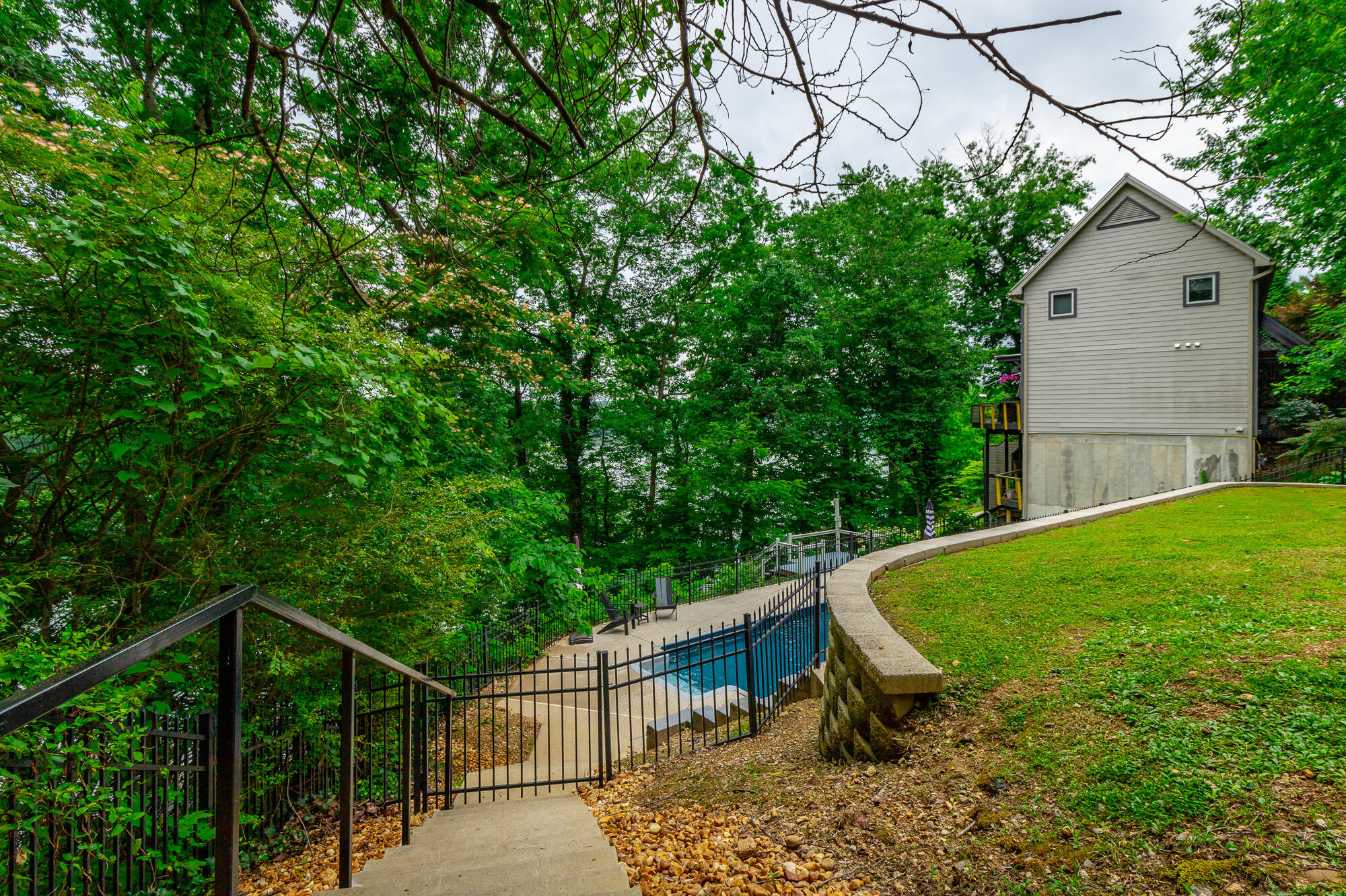 1043 Clift Cave Drive