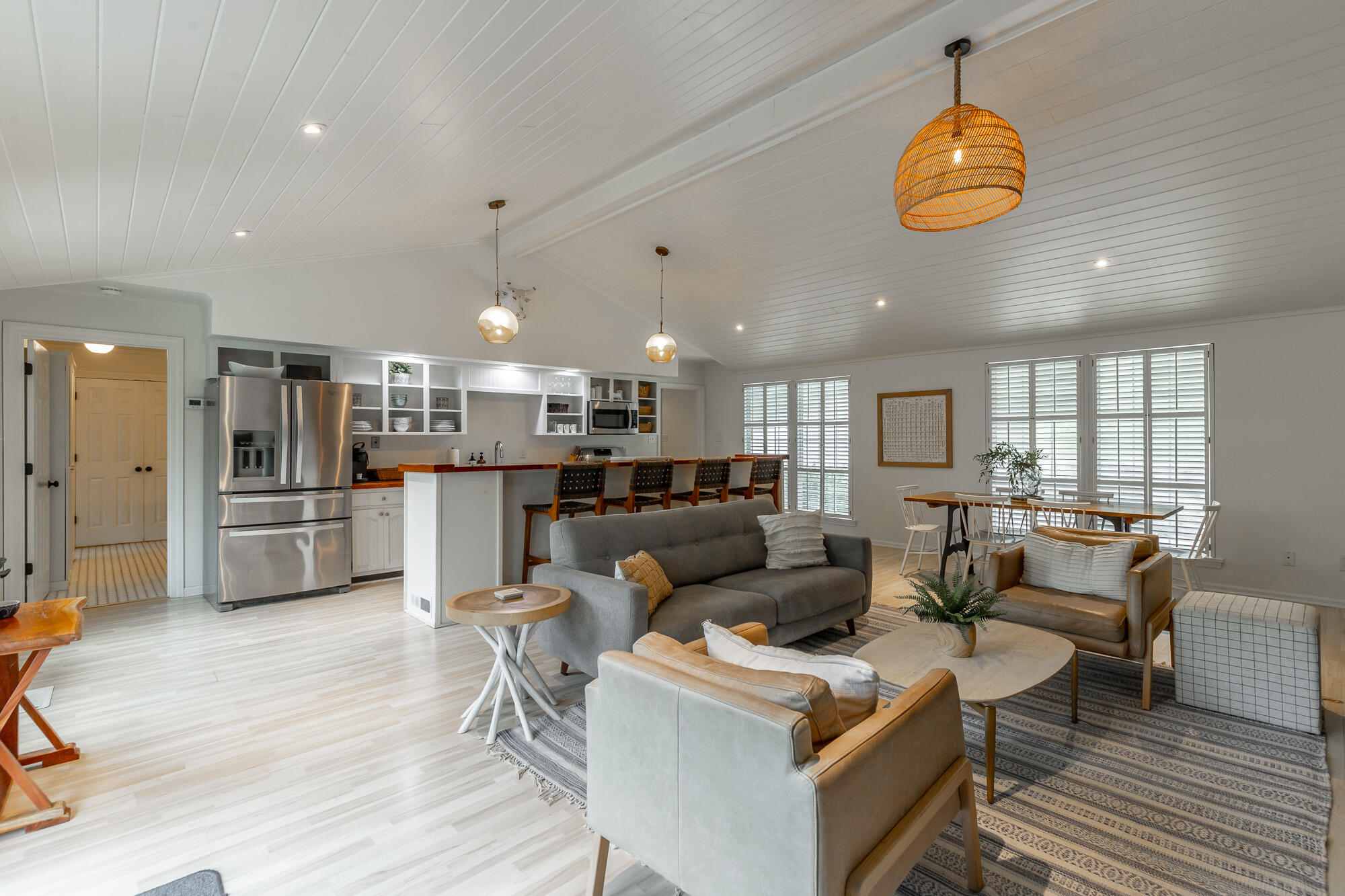 1043 Clift Cave Drive