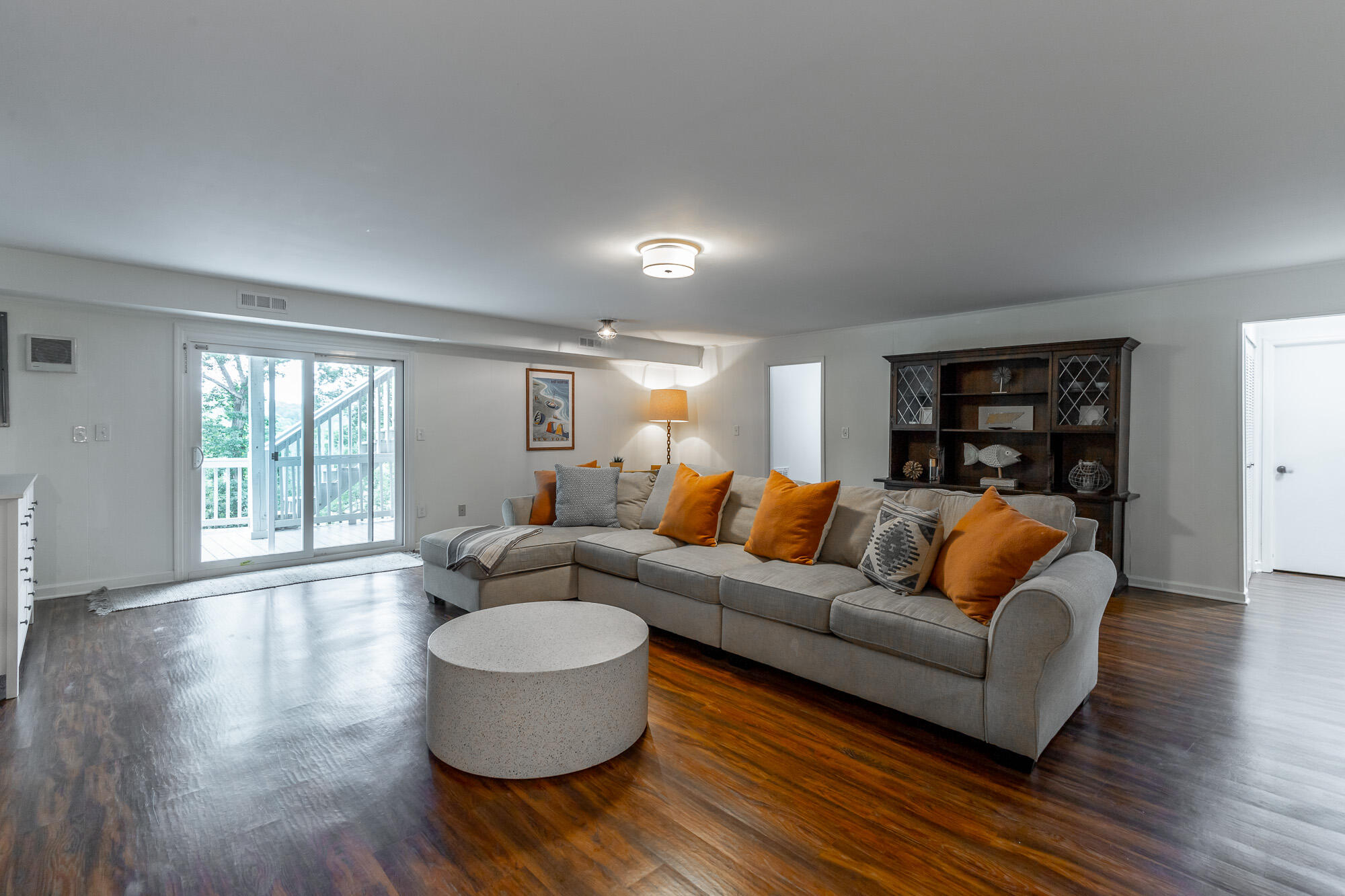 1043 Clift Cave Drive