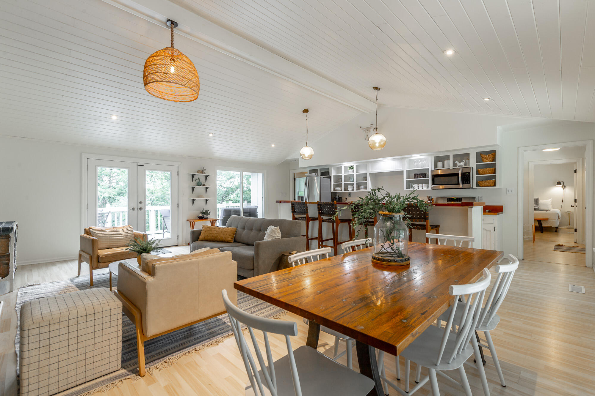 1043 Clift Cave Drive