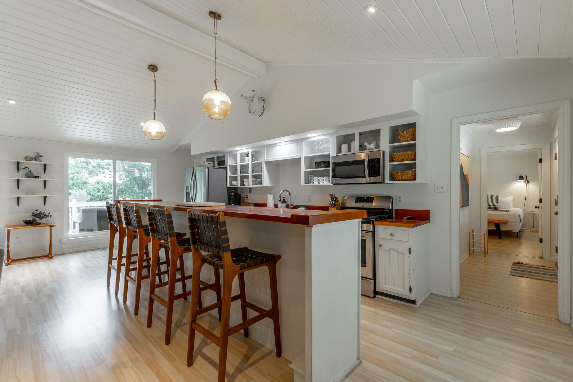 1043 Clift Cave Drive