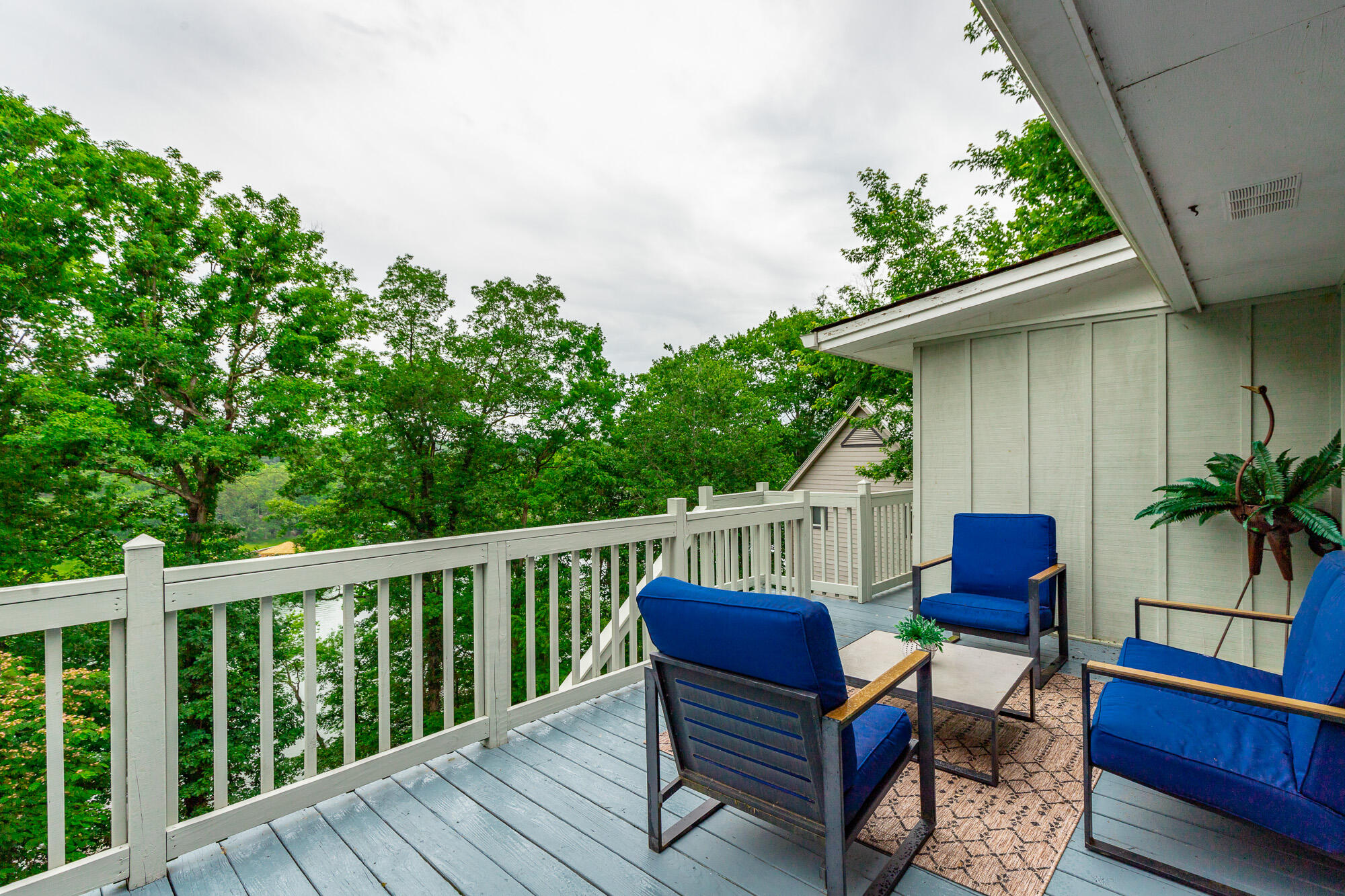 1043 Clift Cave Drive