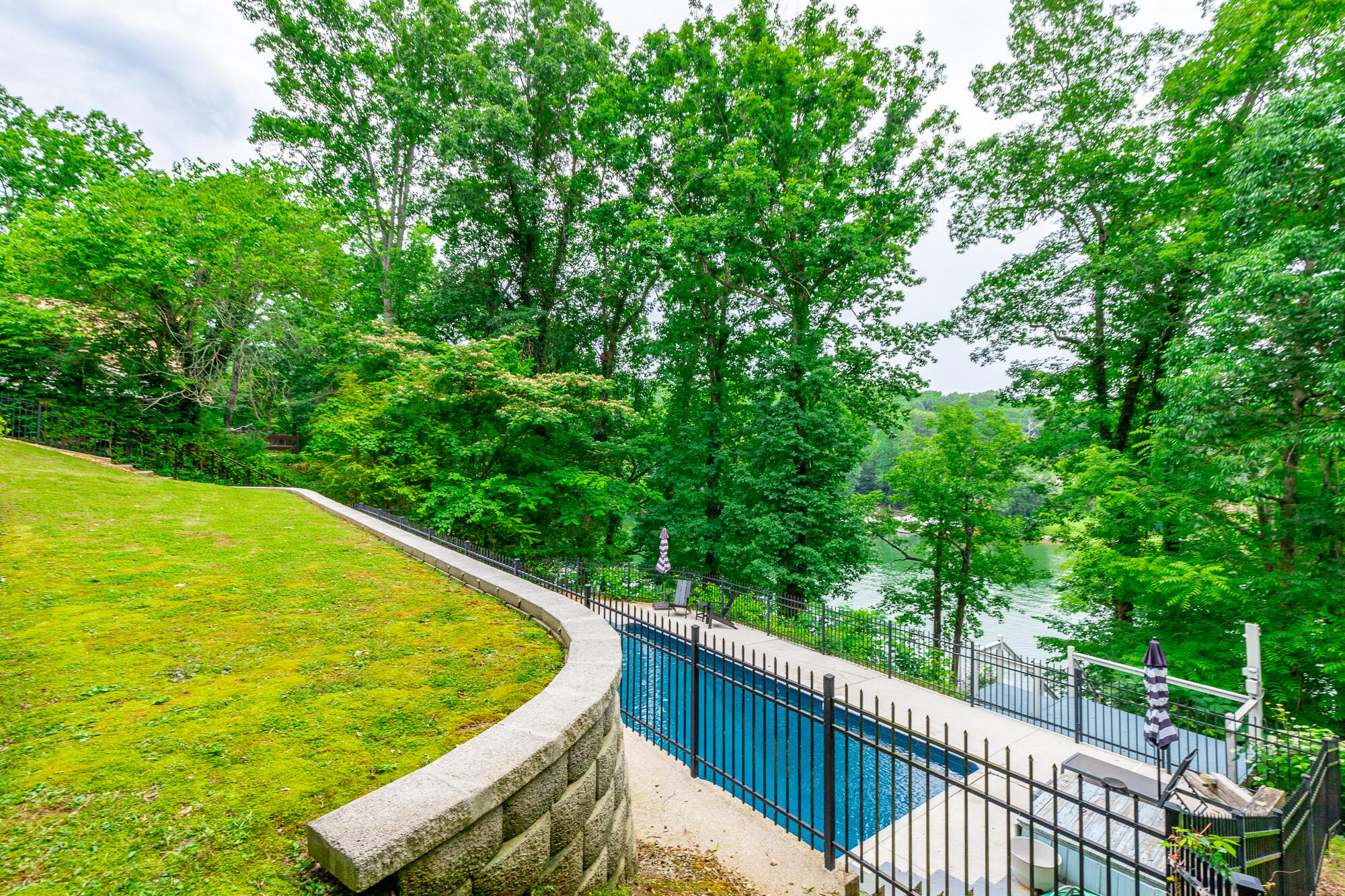 1043 Clift Cave Drive