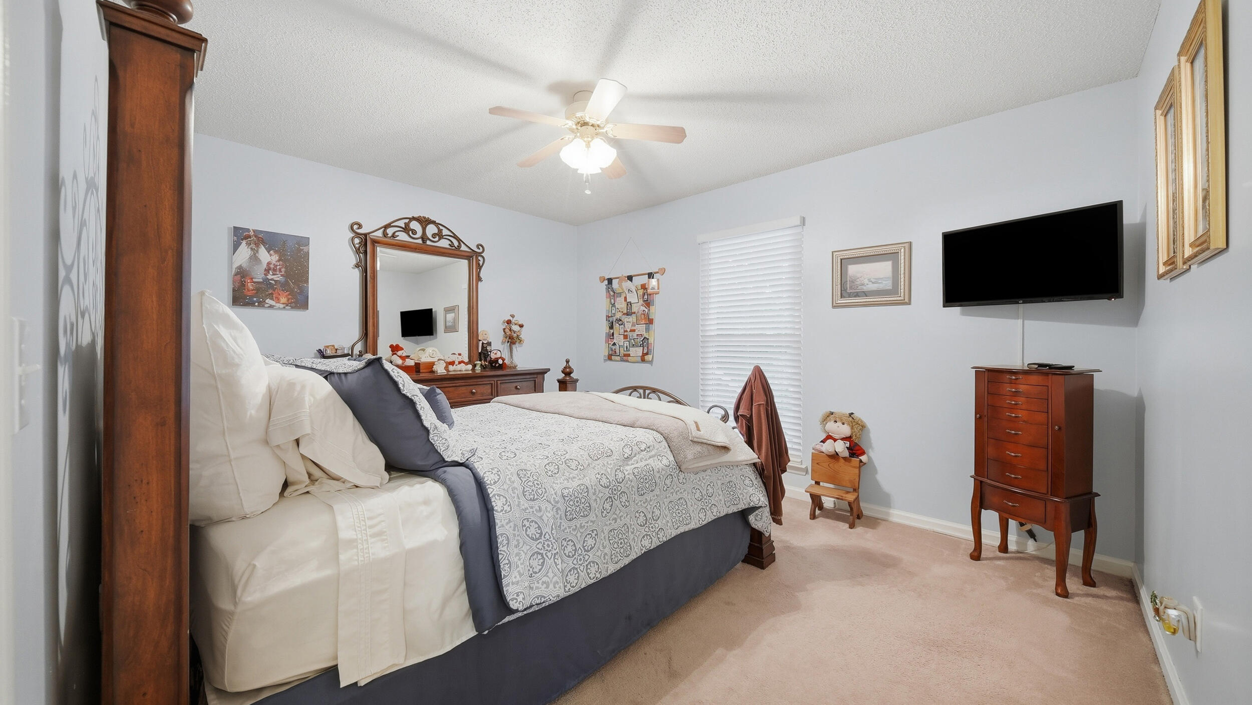 7048 Pinebrook Drive