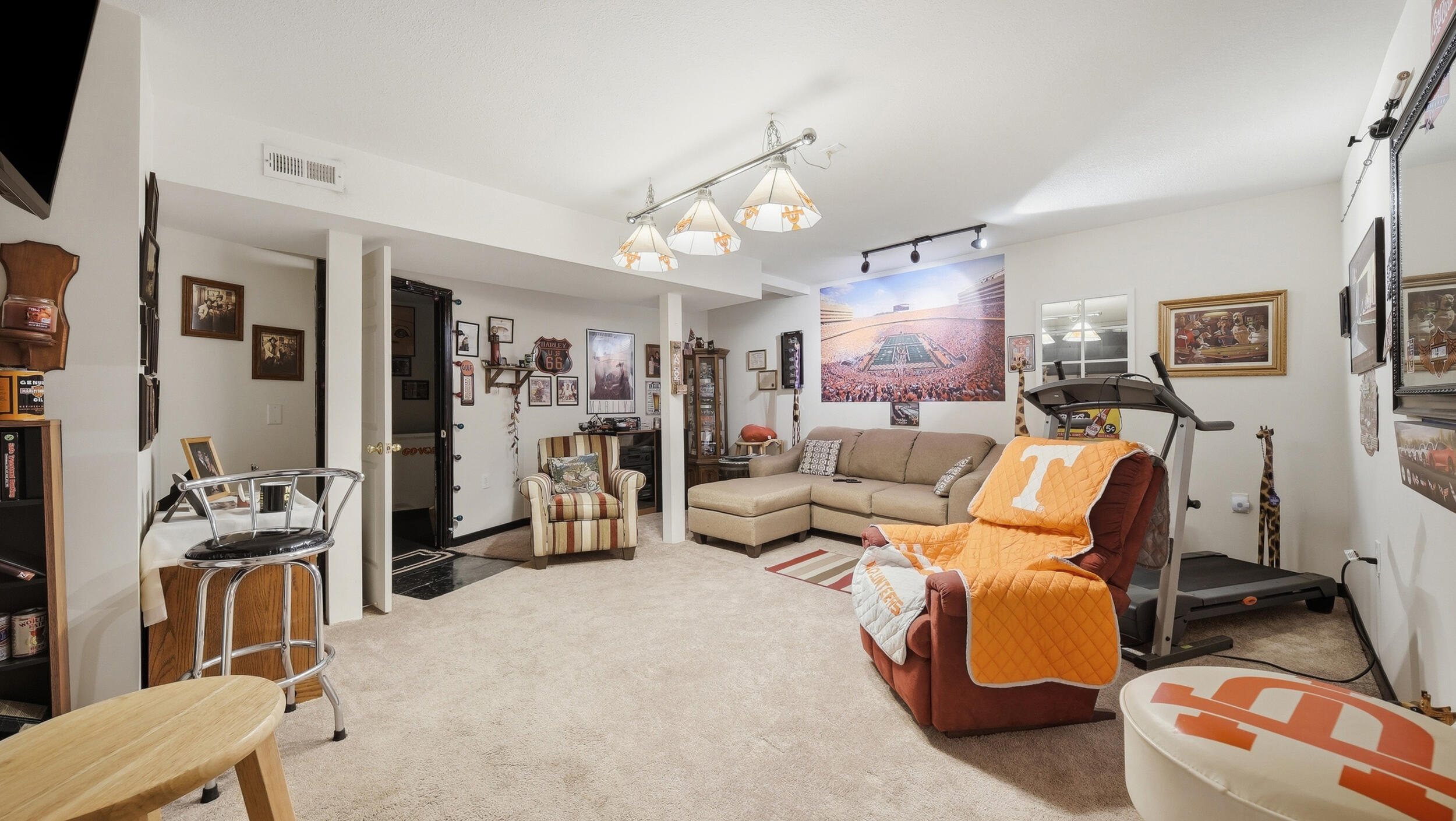 7048 Pinebrook Drive