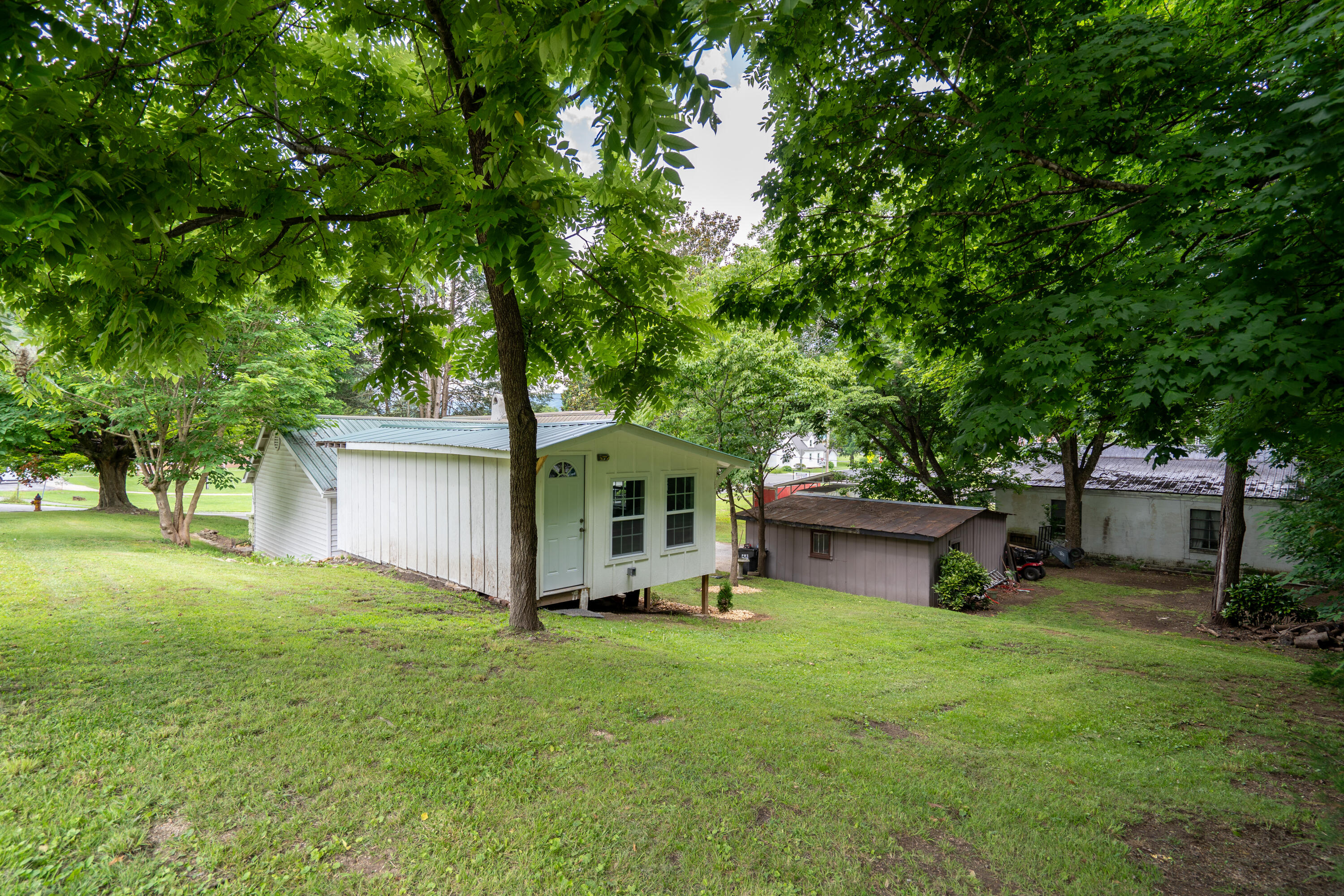1529 Main Street