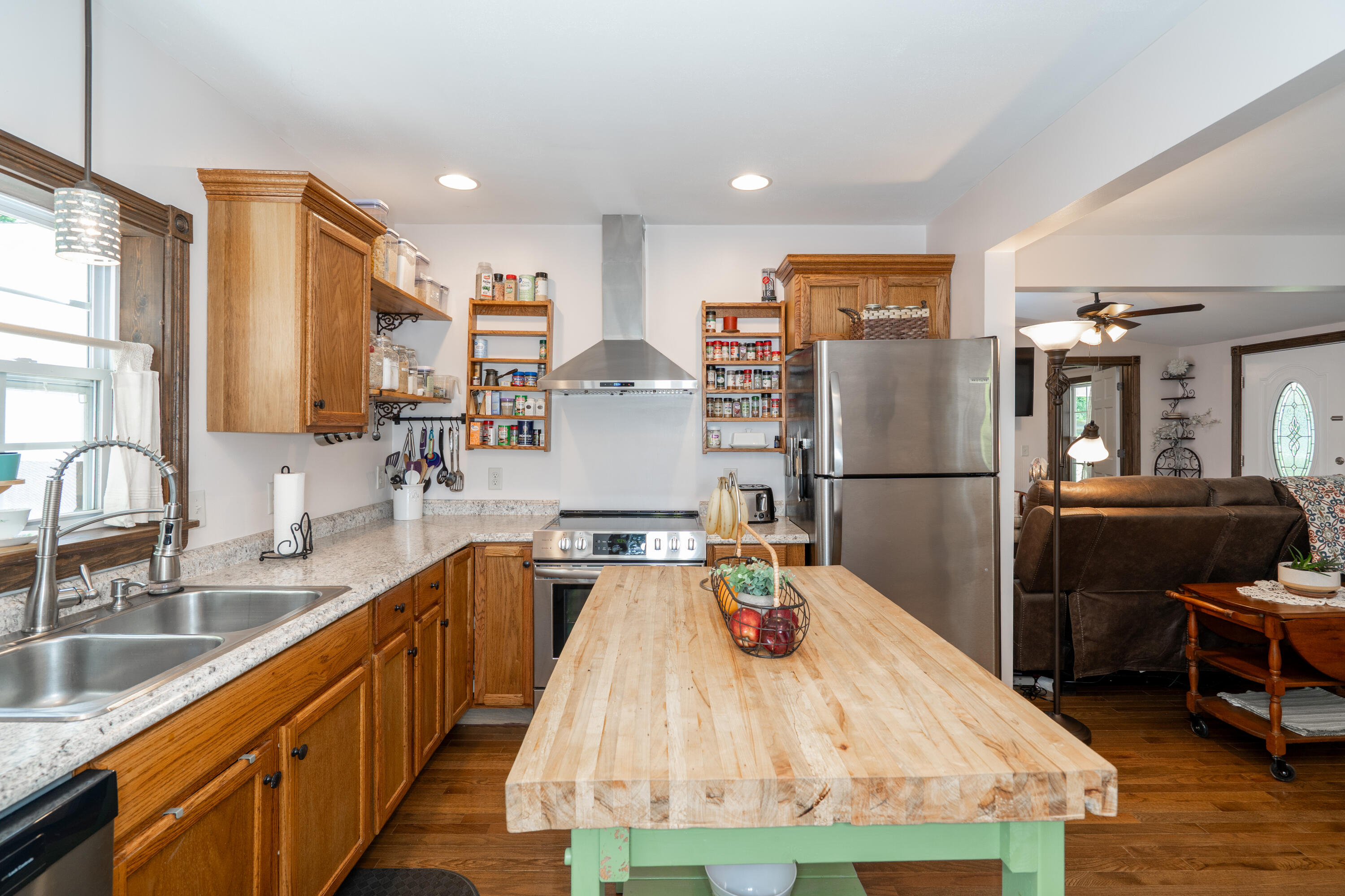 1529 Main Street