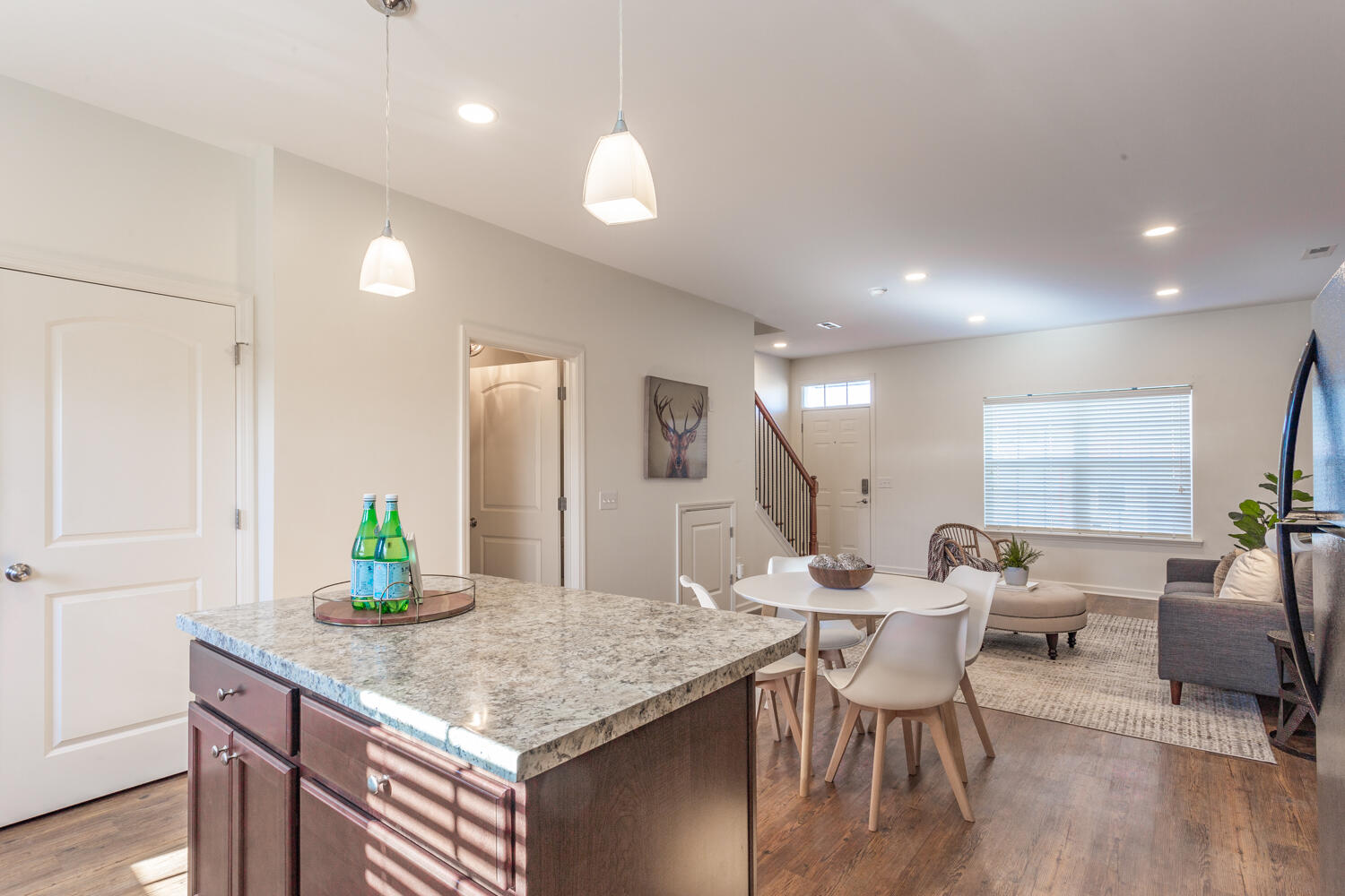 272 Trunk Street NE, 272
