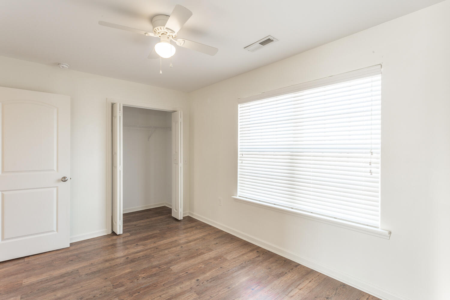 272 Trunk Street NE, 272