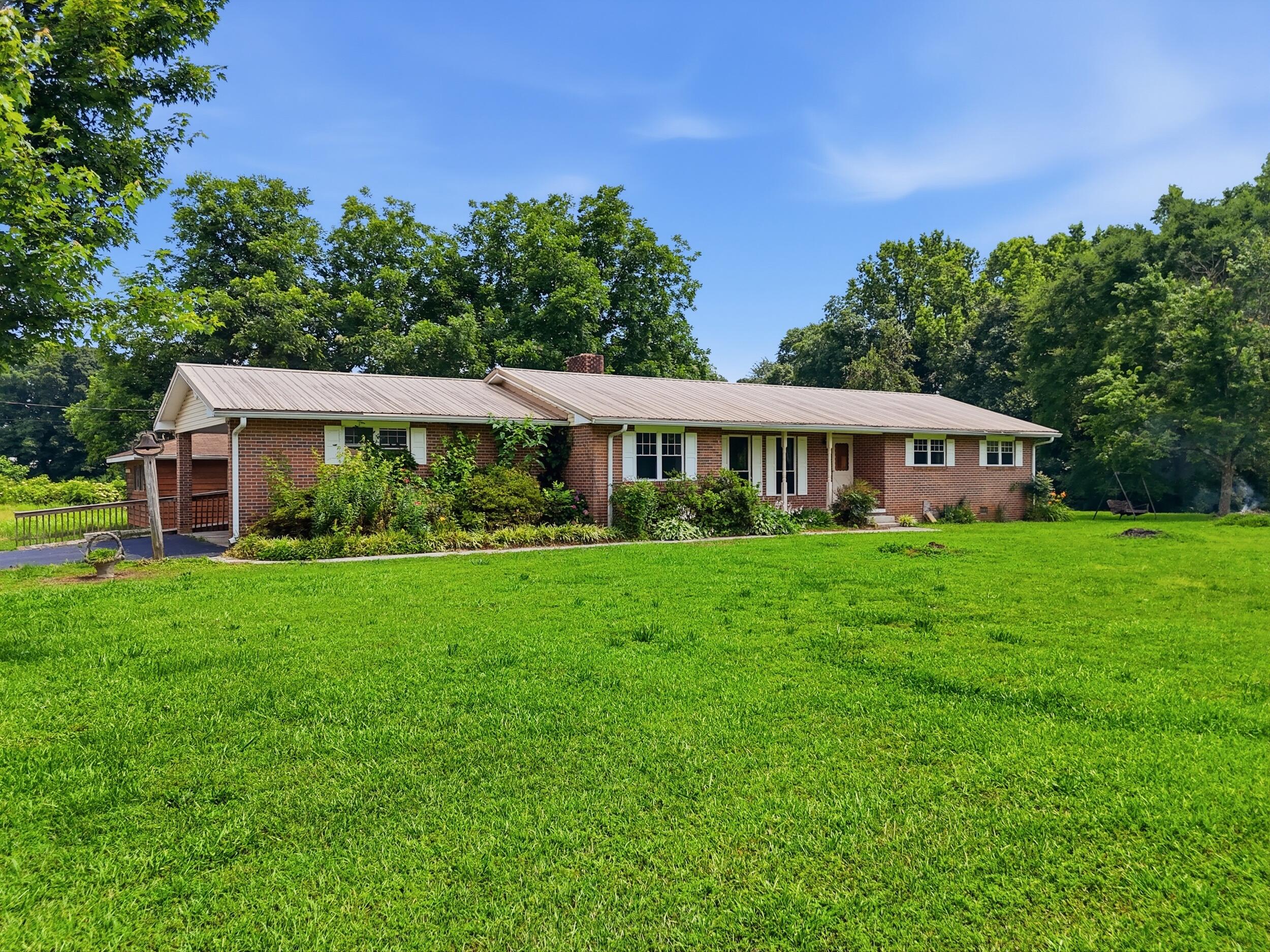2879 E Broomtown Road, LaFayette