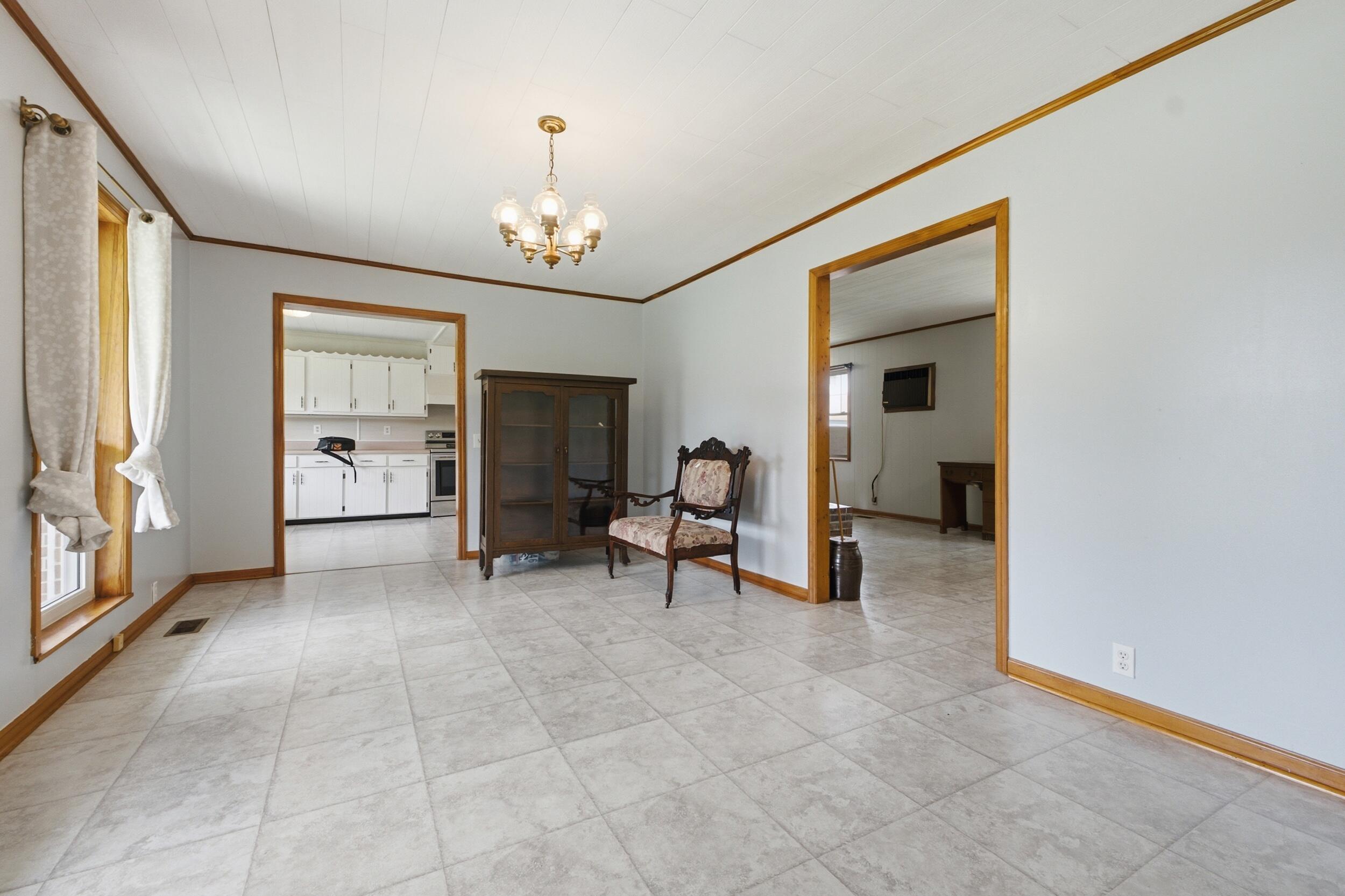 2879 E Broomtown Road, LaFayette