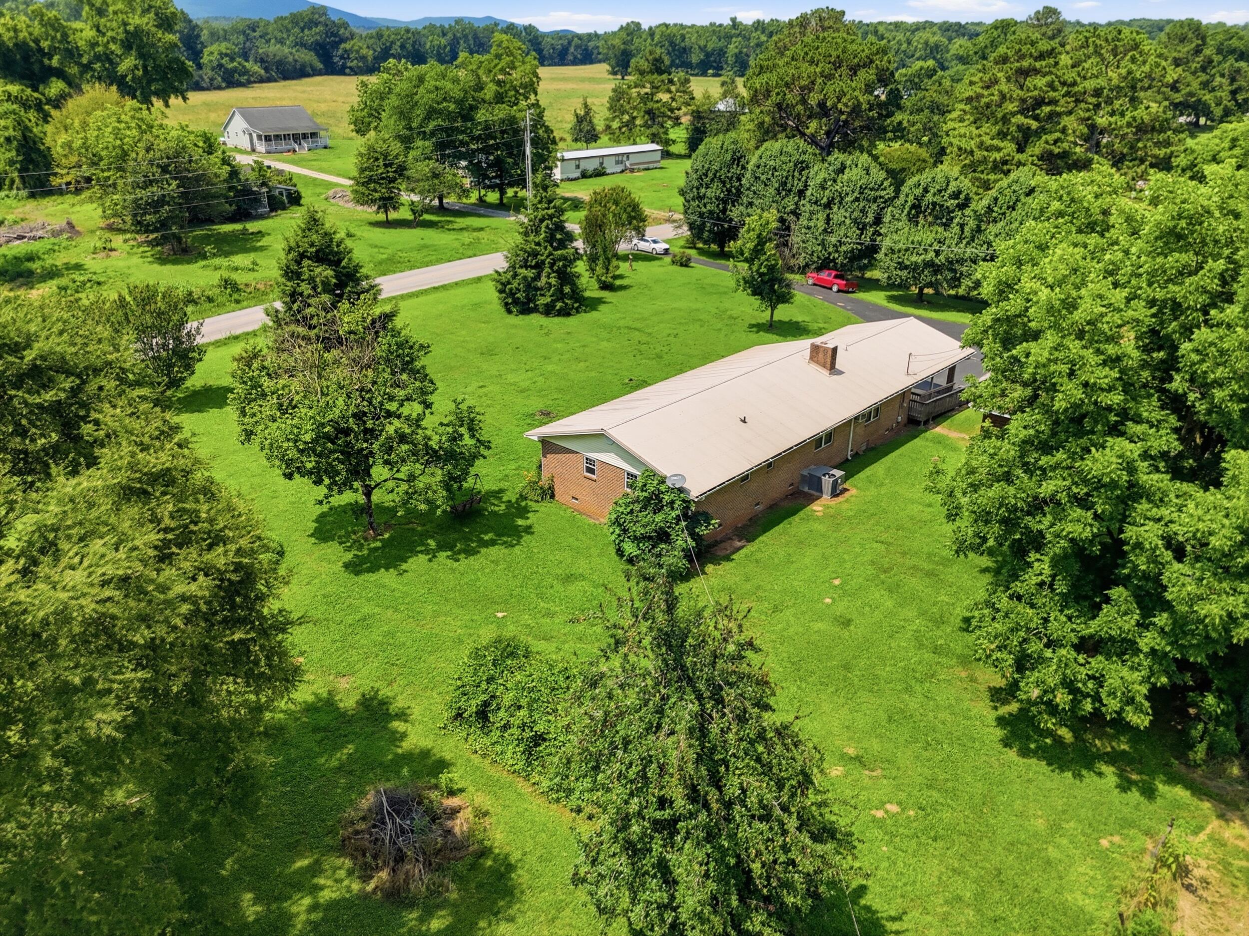 2879 E Broomtown Road, LaFayette