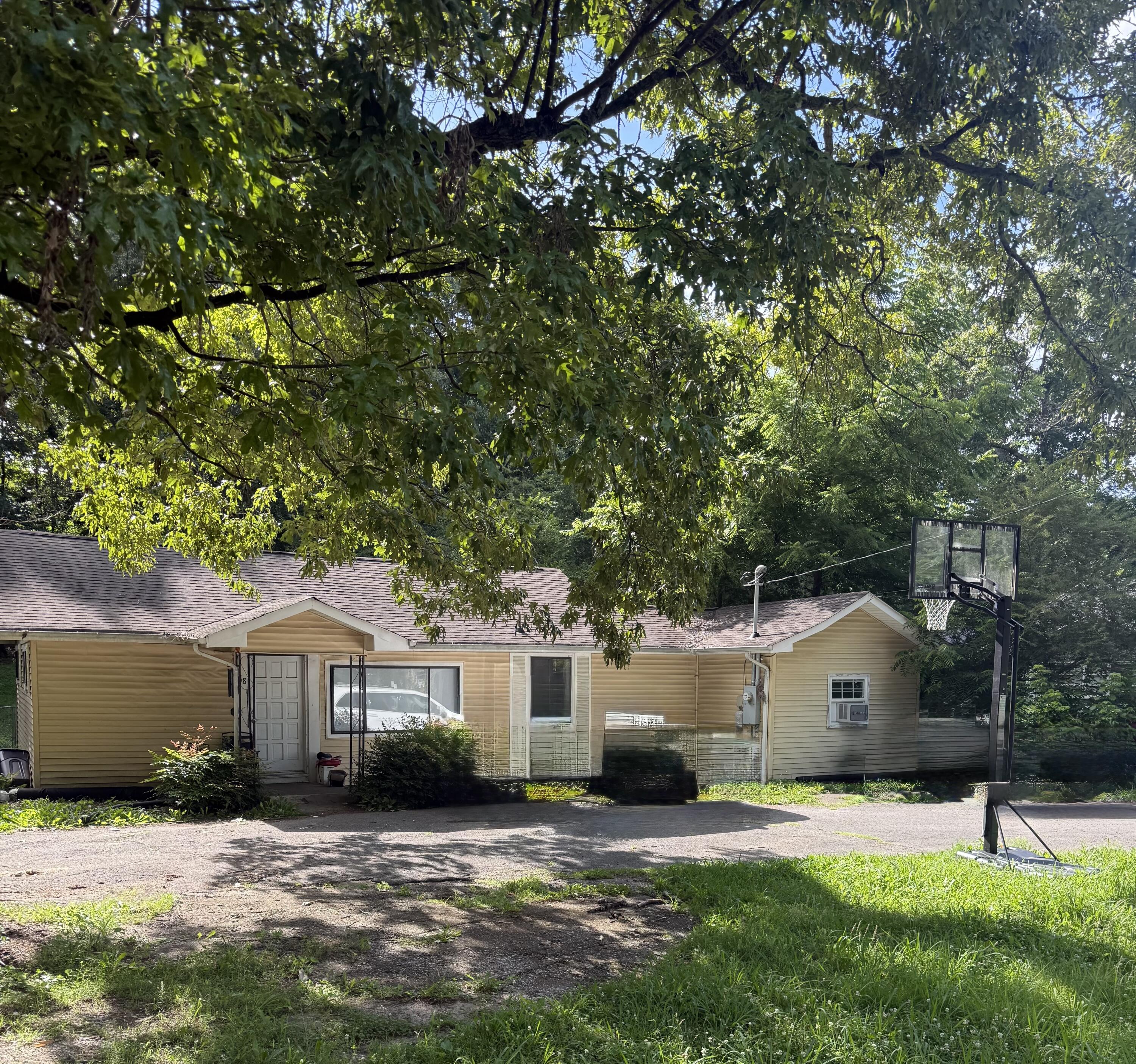 418 N Jenkins Road