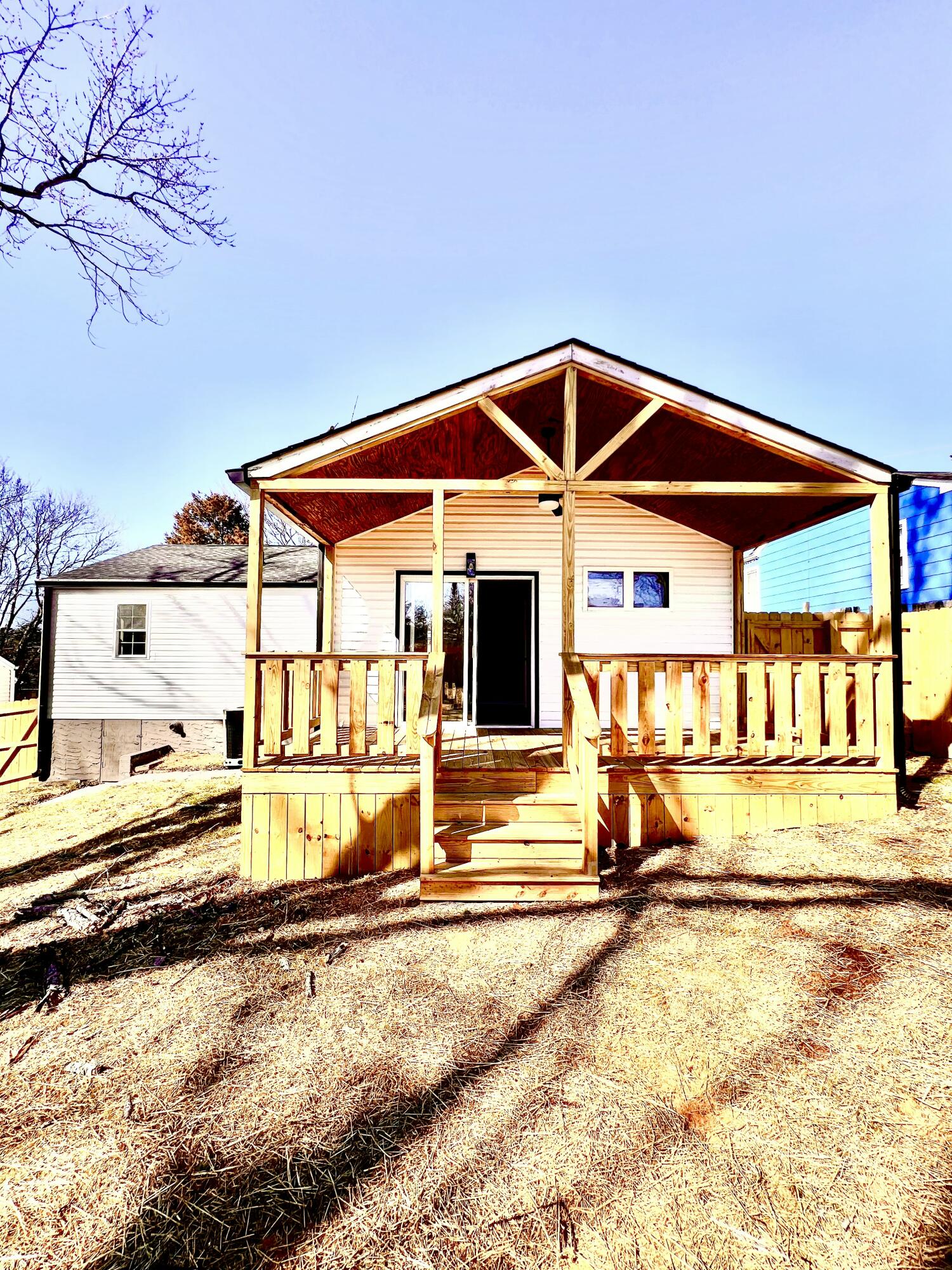 2106 Mcbrien Road