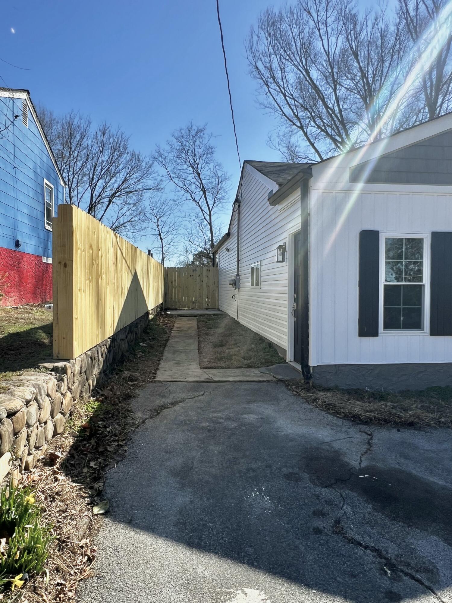 2106 Mcbrien Road