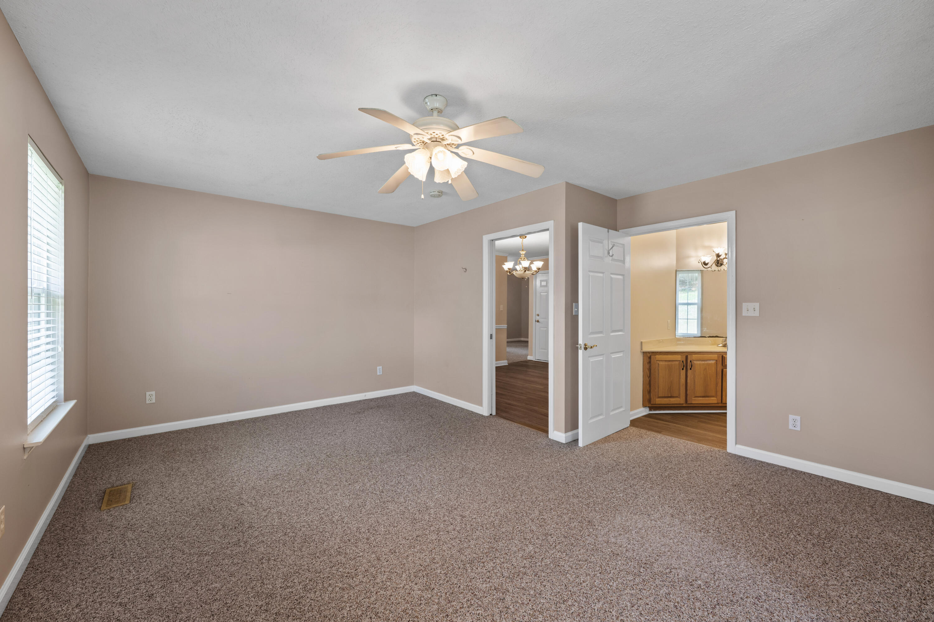 3731 Kellys Ferry Road