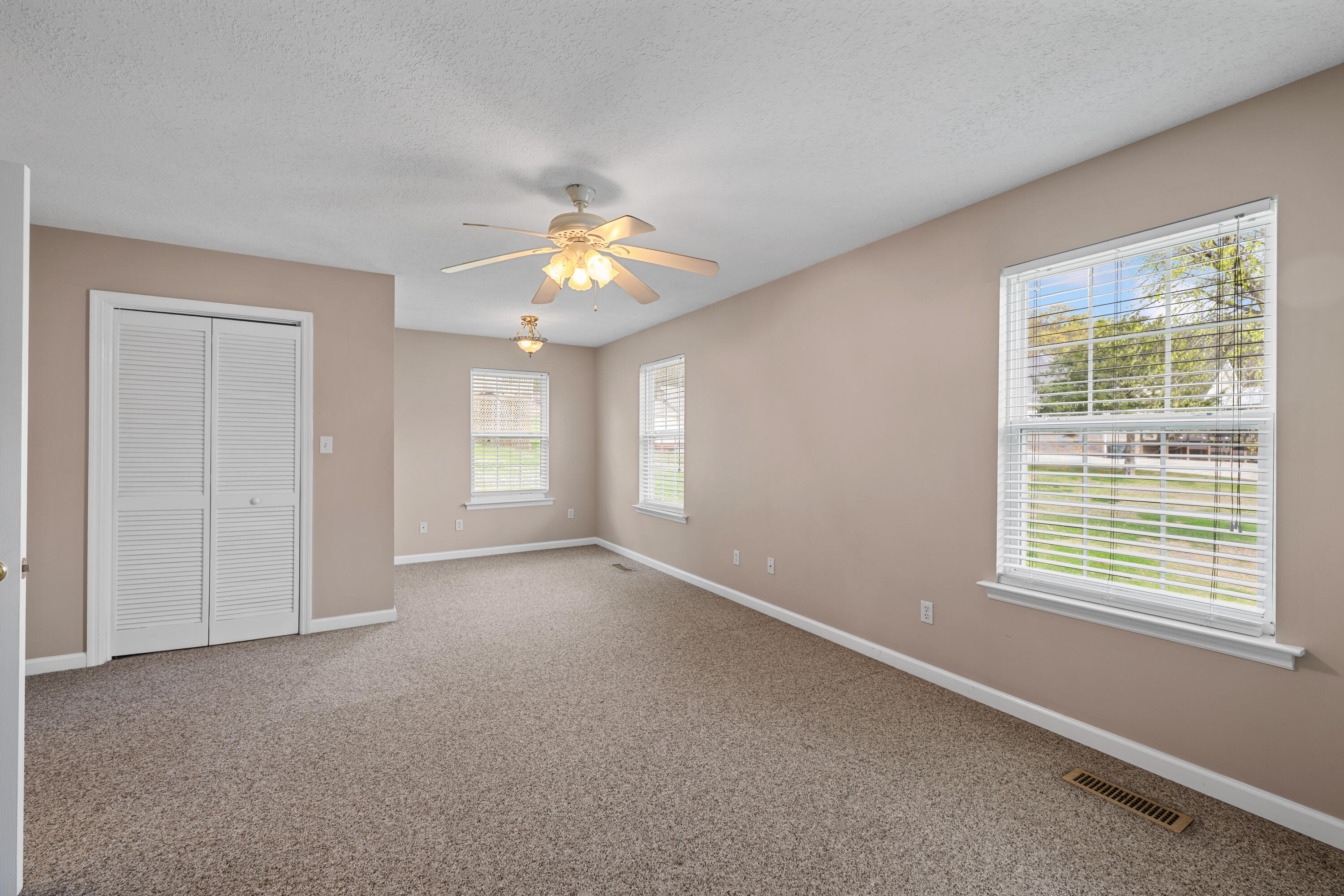 3731 Kellys Ferry Road