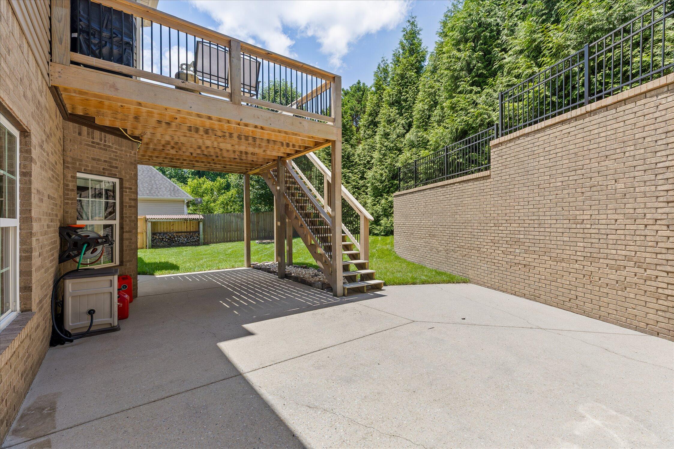 9875 Fieldcrest Drive