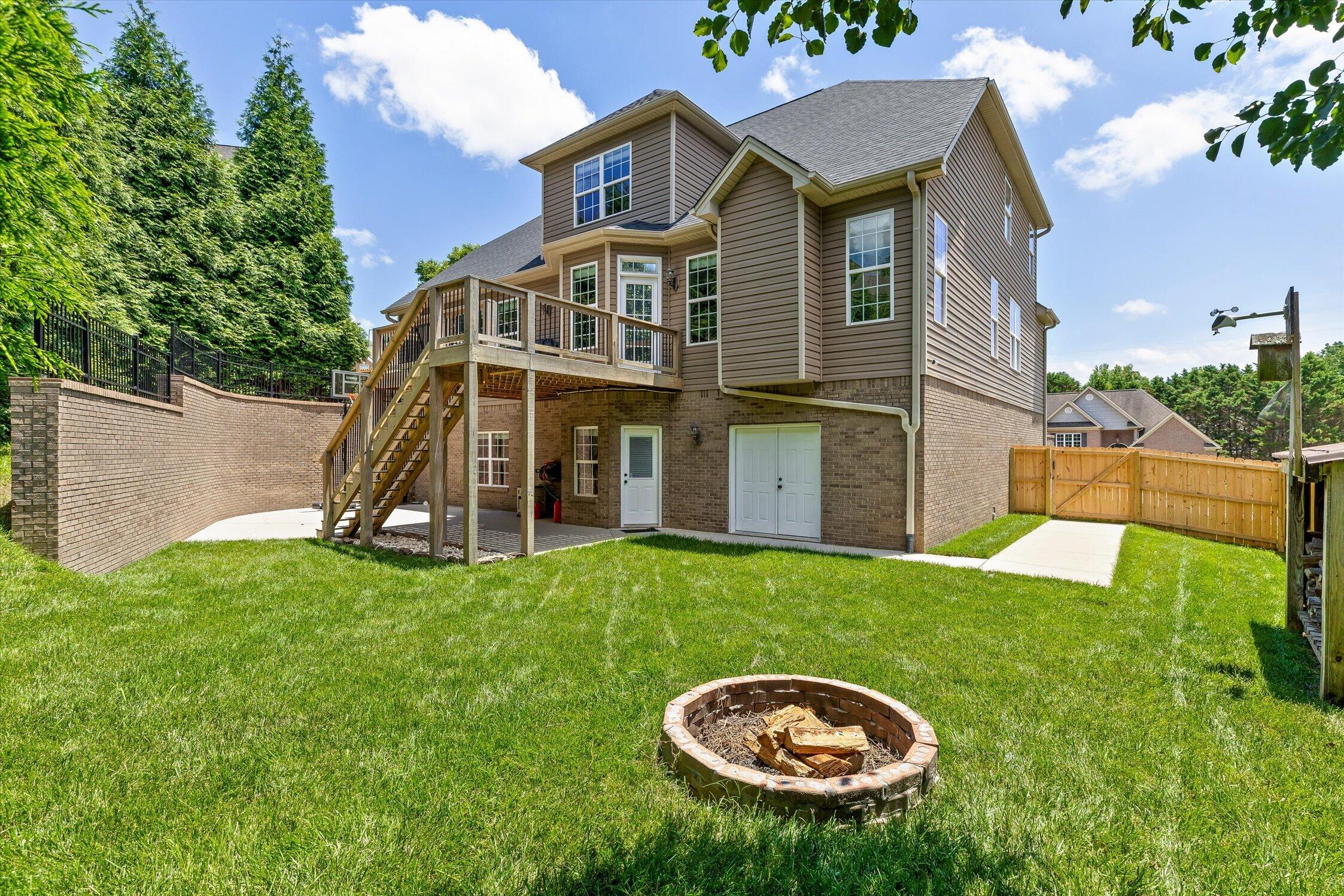 9875 Fieldcrest Drive